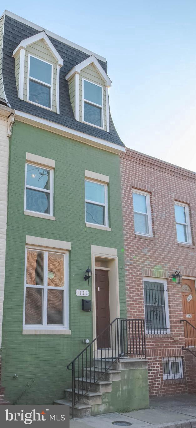 CAMDEN CROSSING - Residential
