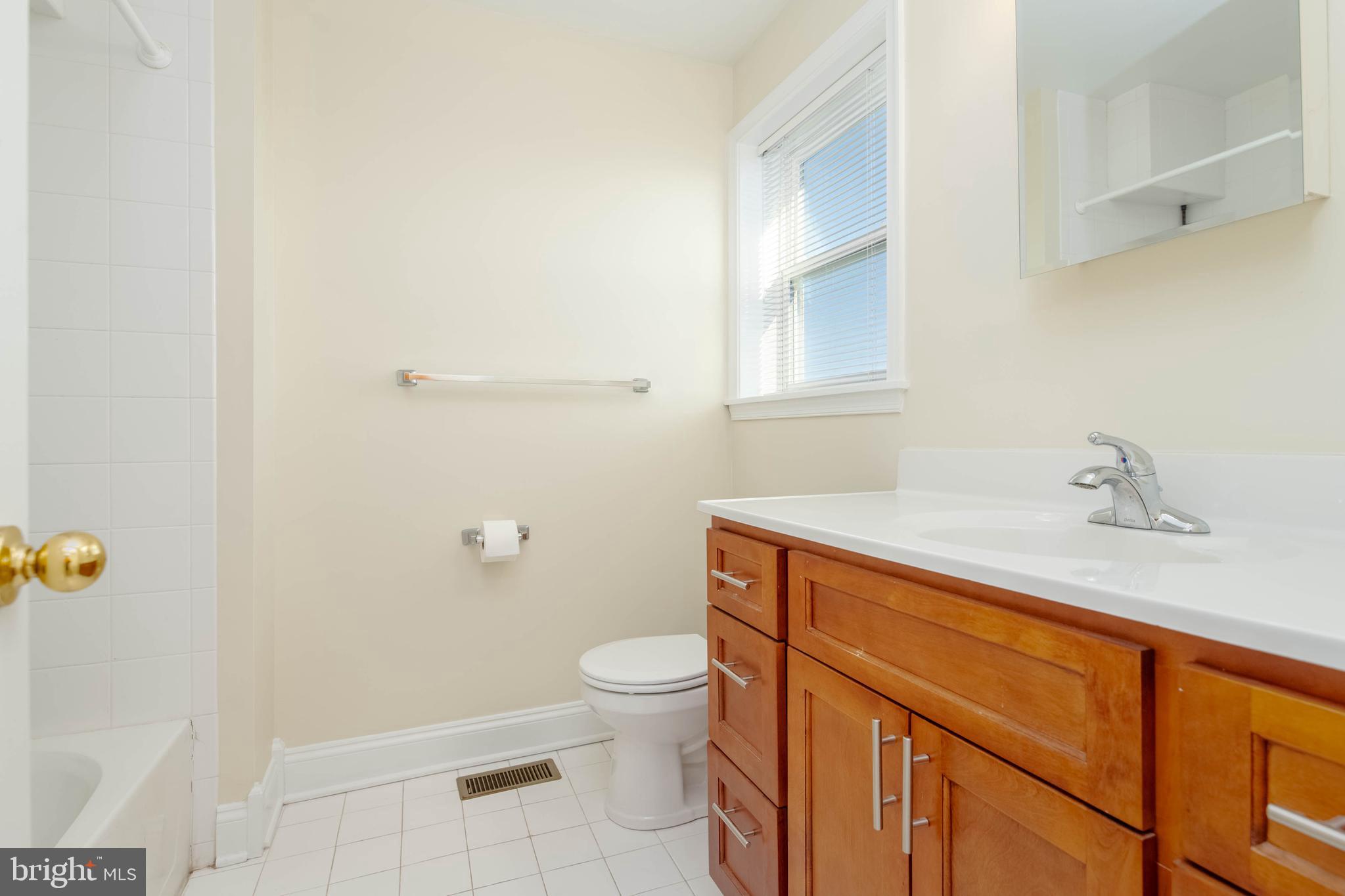 CAMDEN CROSSING - Residential