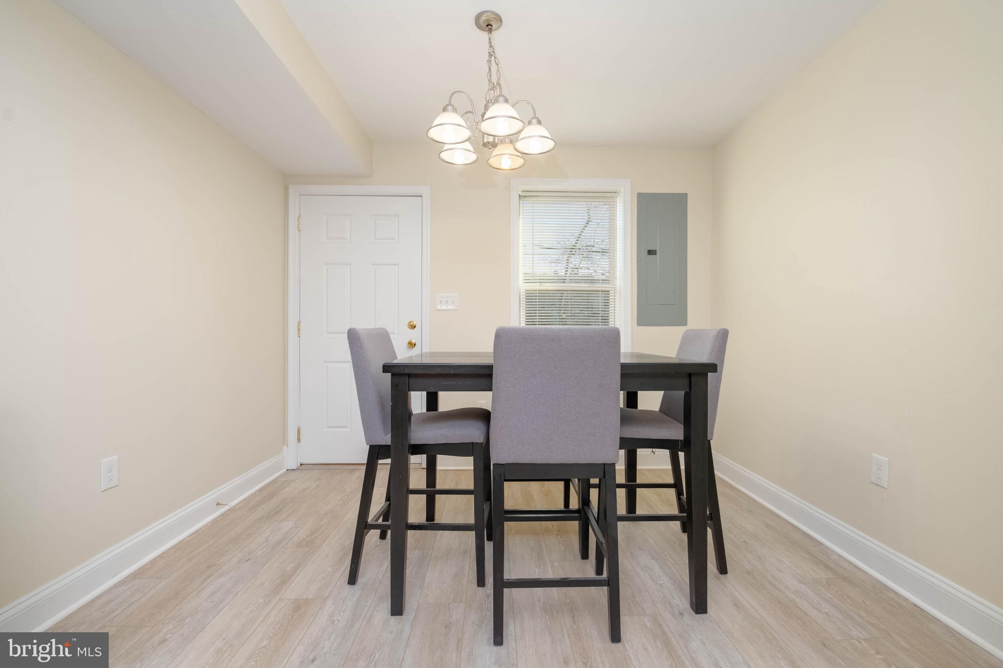 CAMDEN CROSSING - Residential