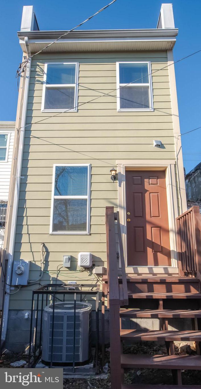 CAMDEN CROSSING - Residential