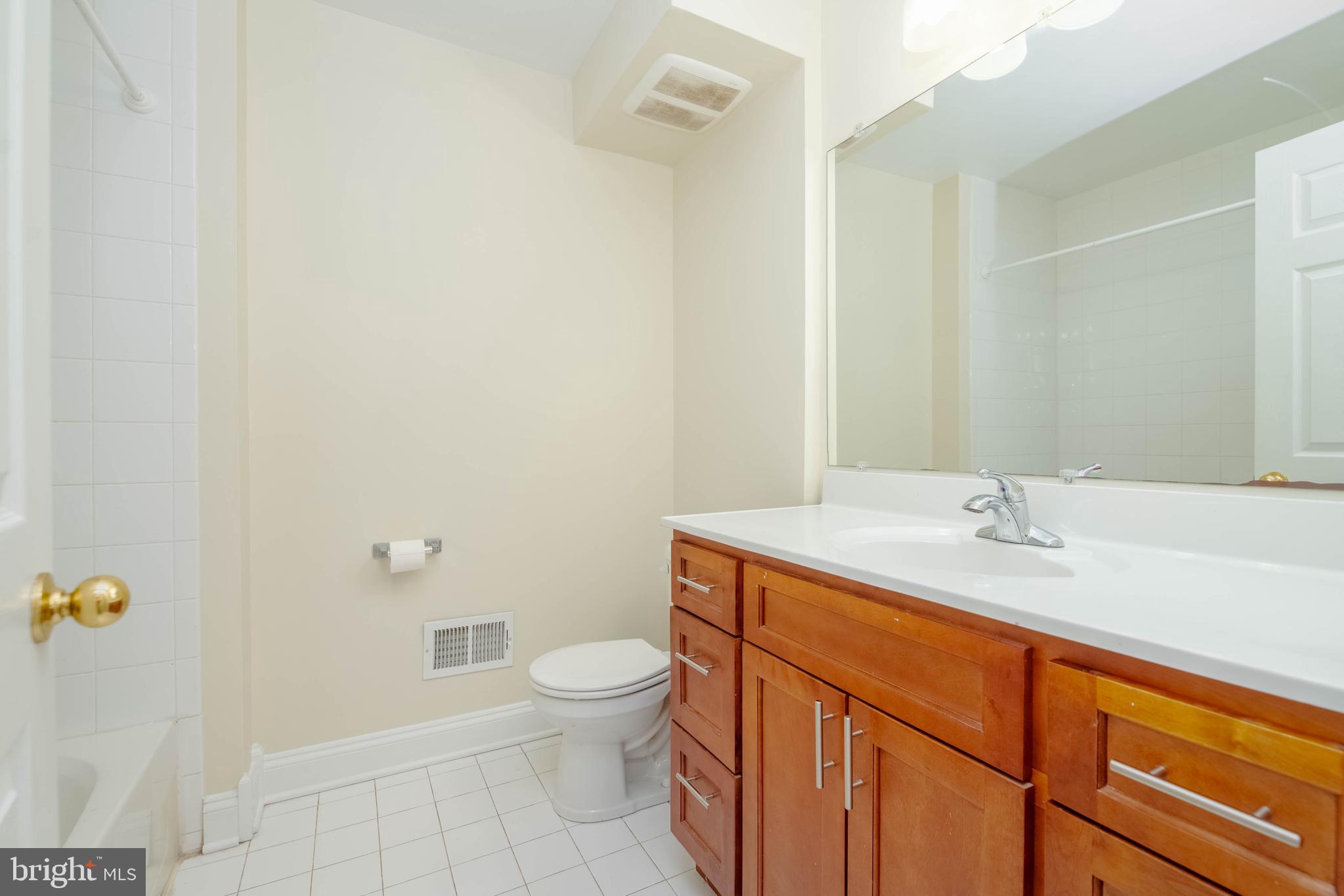 CAMDEN CROSSING - Residential
