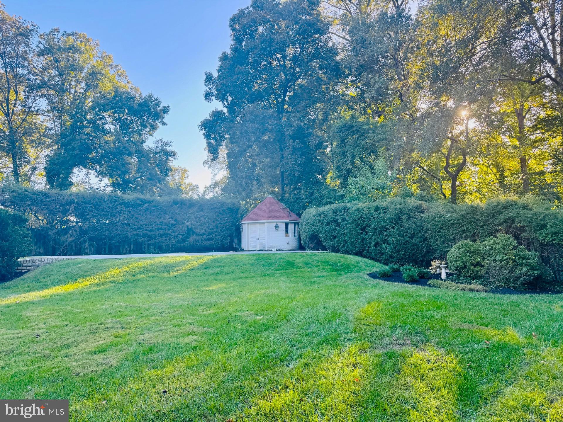 MANTUA - Residential