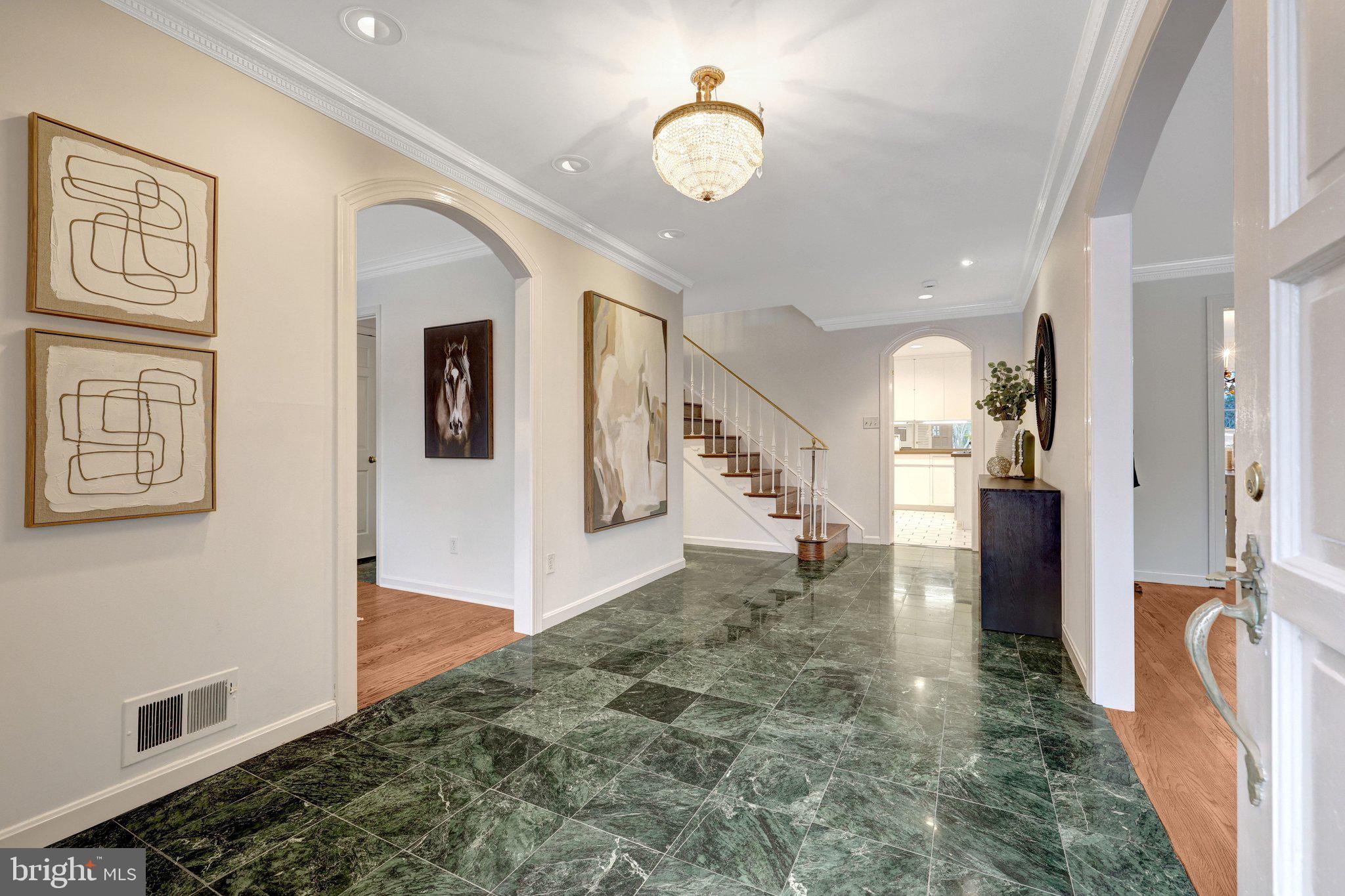 MANTUA - Residential