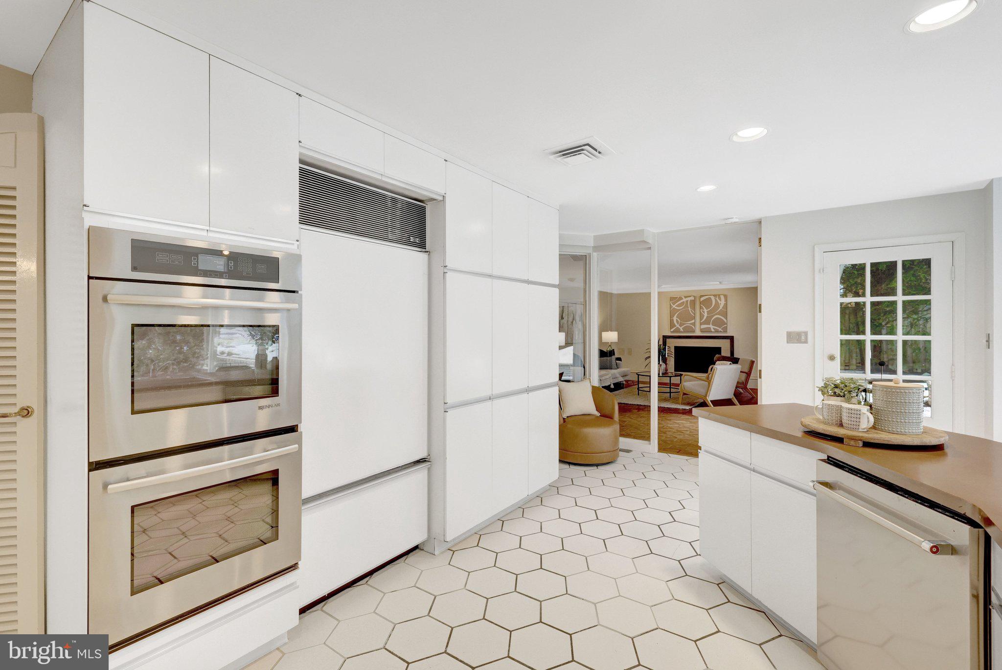 MANTUA - Residential