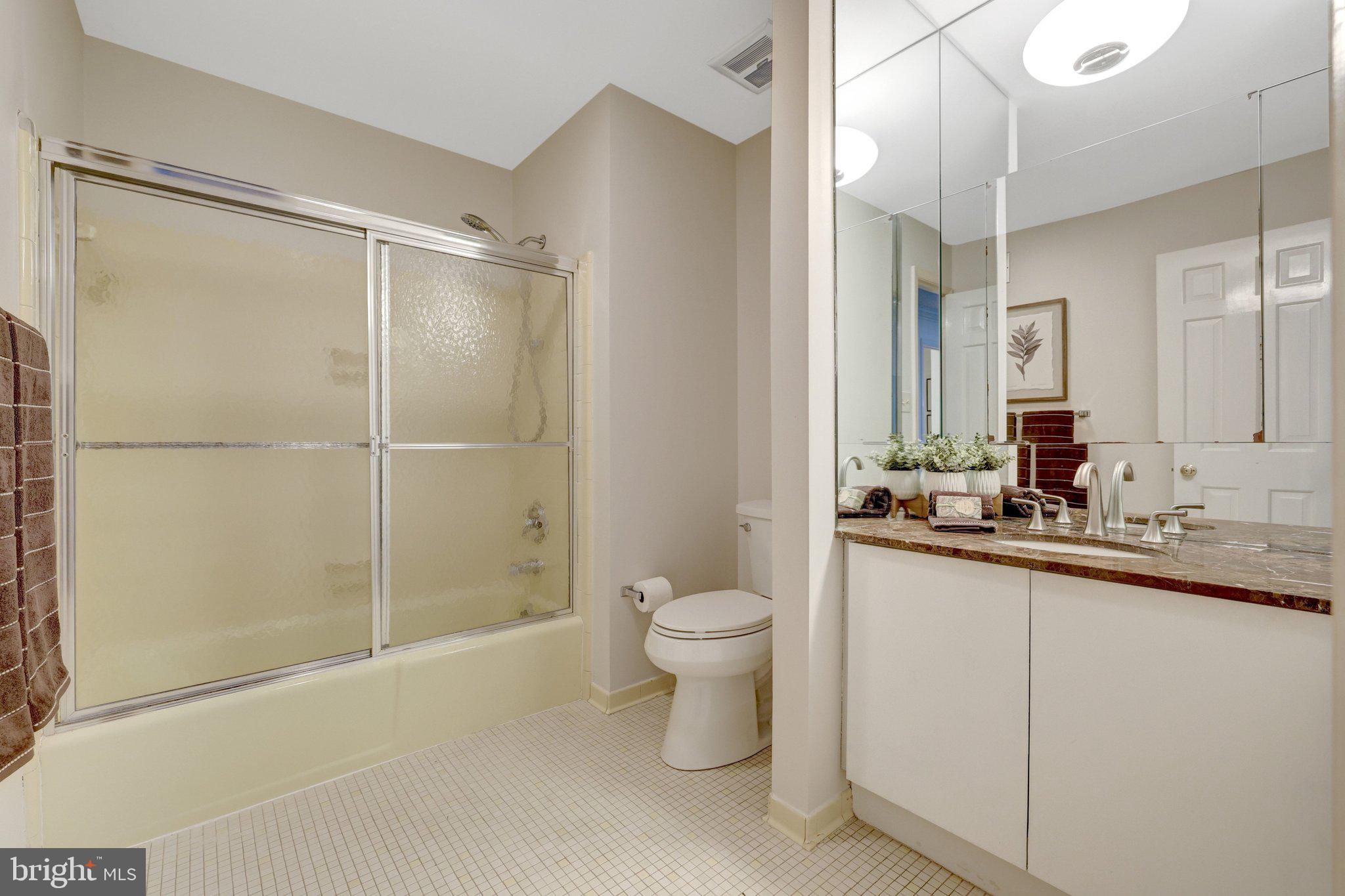 MANTUA - Residential