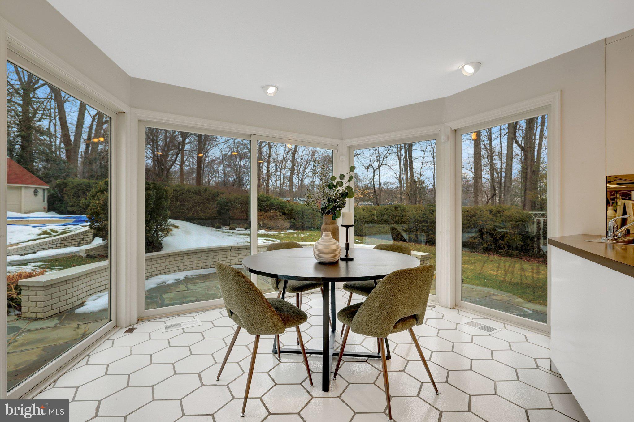 MANTUA - Residential