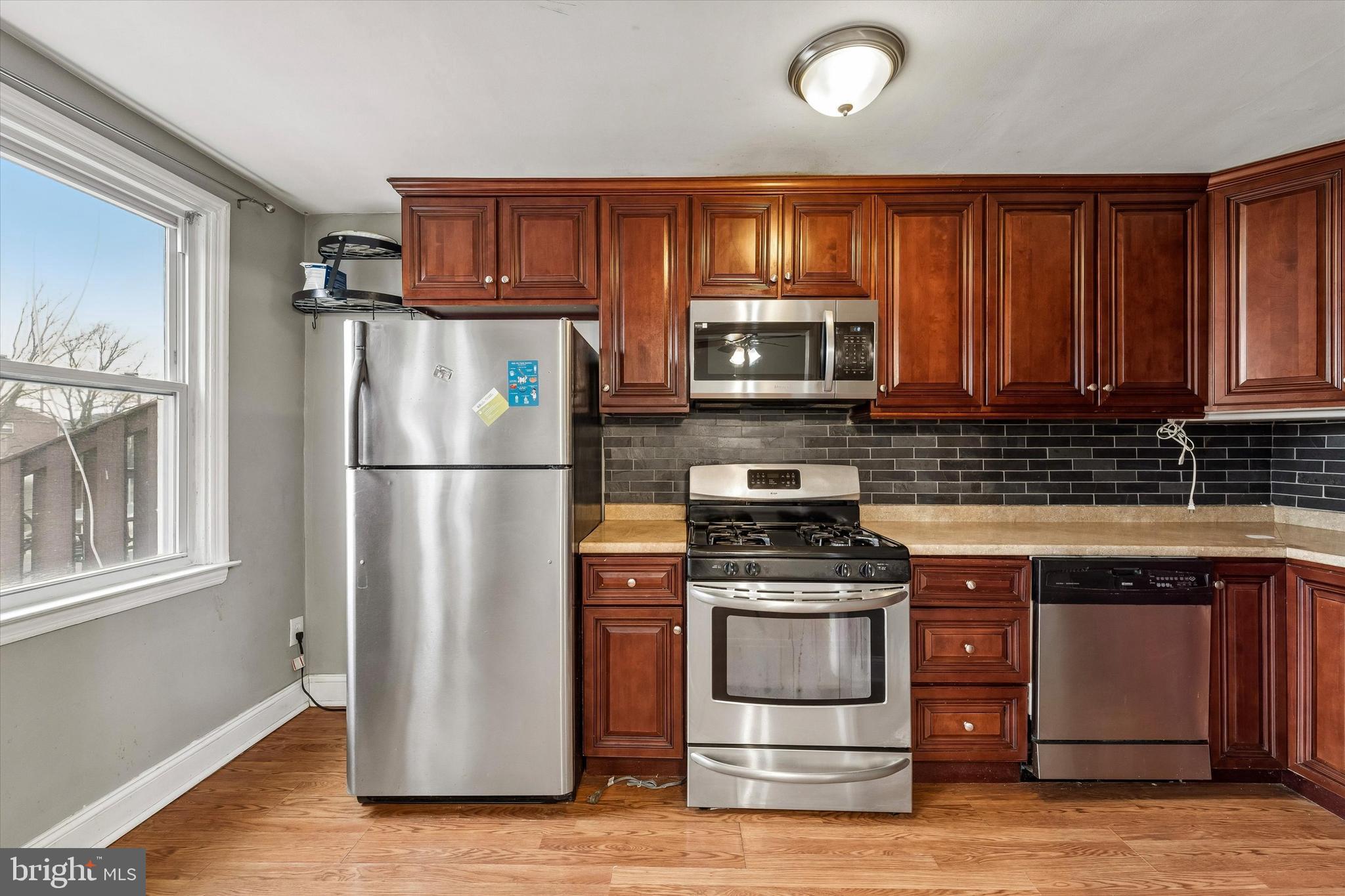 CLIFTON HEIGHTS - Residential