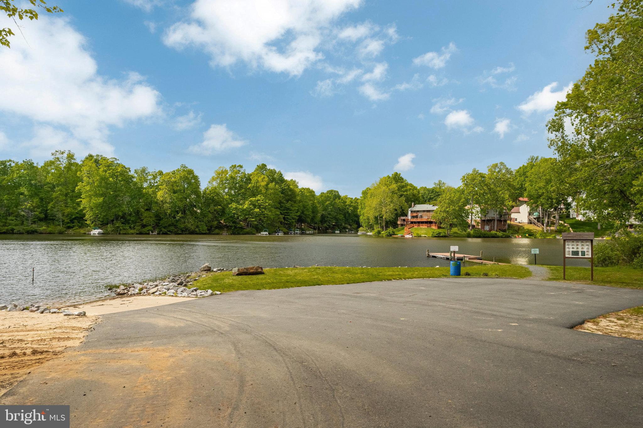 MONTCLAIR/COUNTRY CLUB - Residential