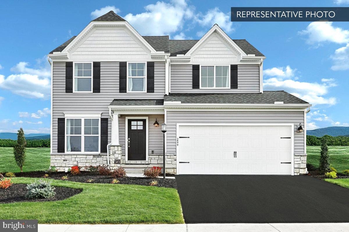 💵 LIMITED OFFER! Get $10,000 to Use As You Choose on a Spec Home! 📃 Full details in attached brochure.
💐Welcome to The Revere - Where Comfort Meets Style! Experience modern living at its finest with this home designed to elevate your lifestyle. The open floor plan seamlessly integrates the kitchen, breakfast area, and family room, perfect for gatherings. On the first floor, find convenience with a mudroom, half bath, and versatile flex room. Upstairs, the expansive owner's suite offers a private bathroom and walk-in closet for a serene escape. Three more bedrooms, a full bathroom, and a laundry area provide ample space for everyone. Customize the unfinished basement to your liking. Rest assured with a 10-year warranty included. Don't miss this opportunity!🏠
📸 Photos are of the same model and may show upgrades not included in the Listed Price.
Subdivision assessment pending; MLS shows zero taxes. Final taxes will be based on the improved lot and dwelling assessment.