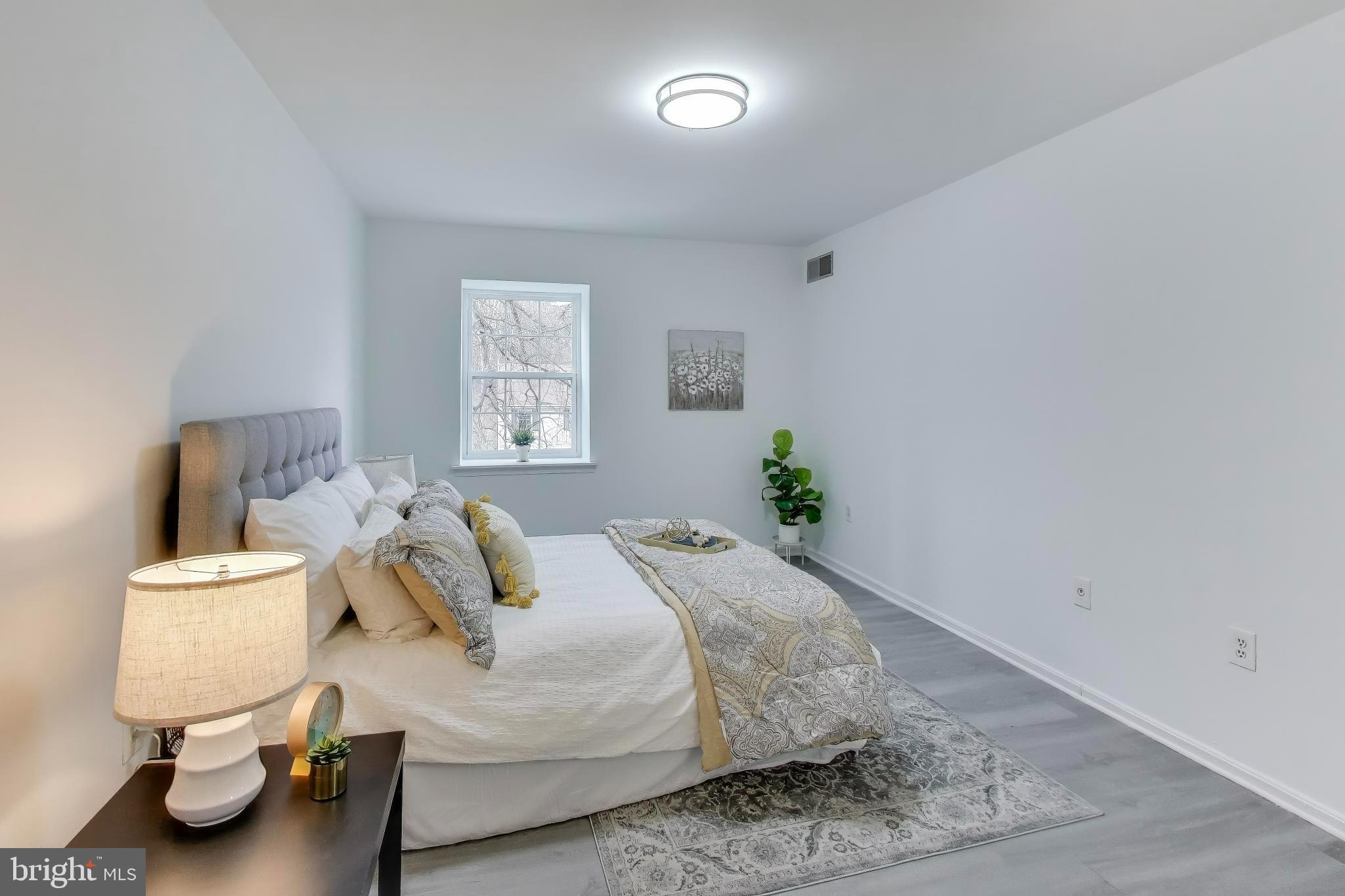 PLYMOUTH GARDENS - Residential