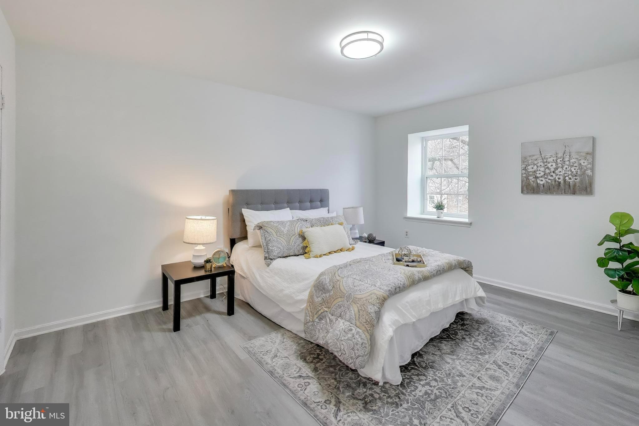 PLYMOUTH GARDENS - Residential