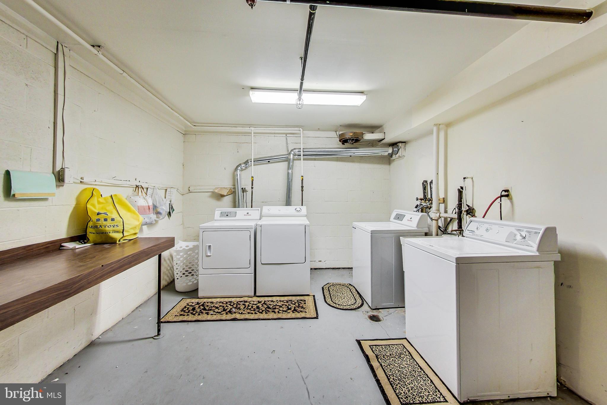 PLYMOUTH GARDENS - Residential