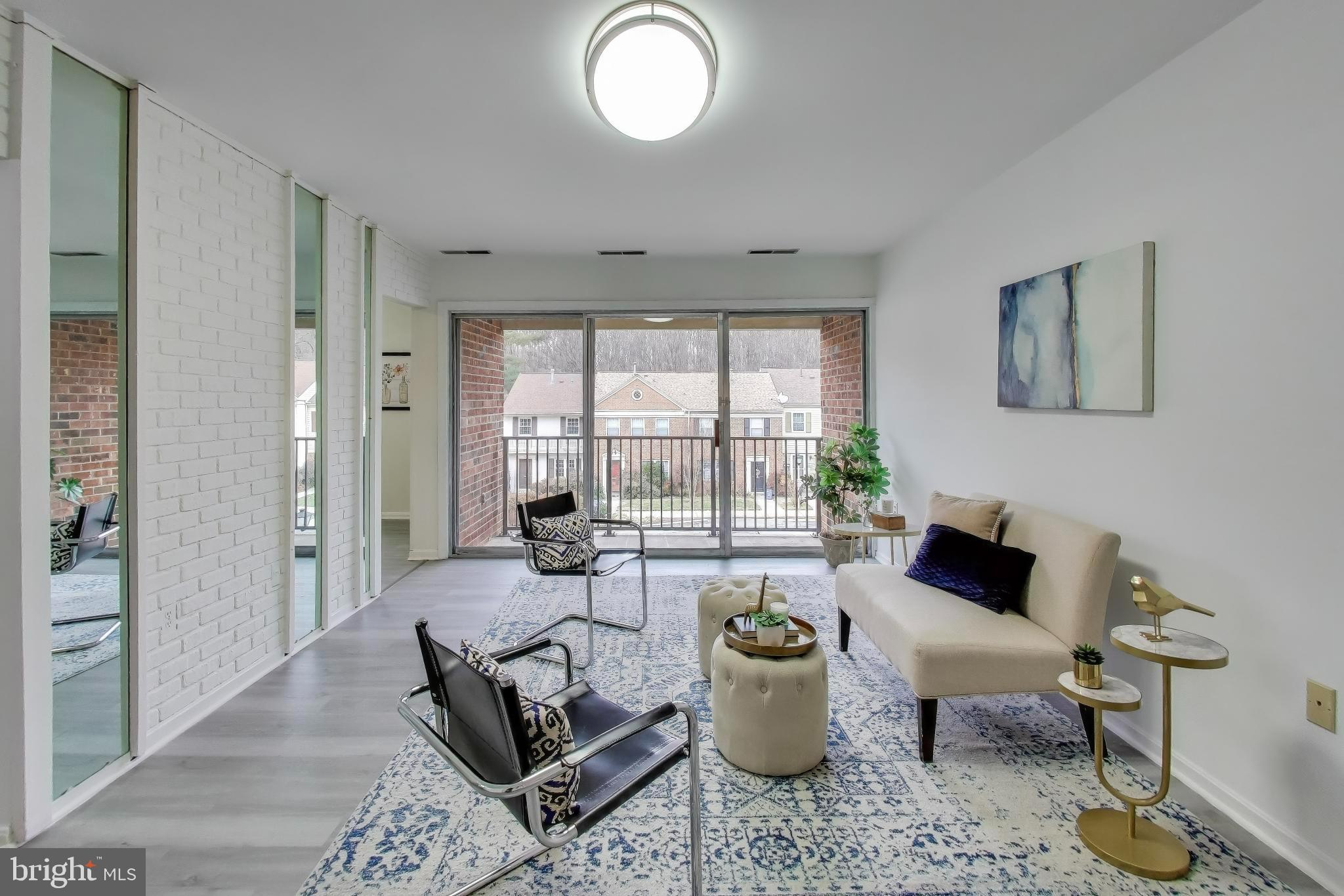 886 COLLEGE PARKWAY 304