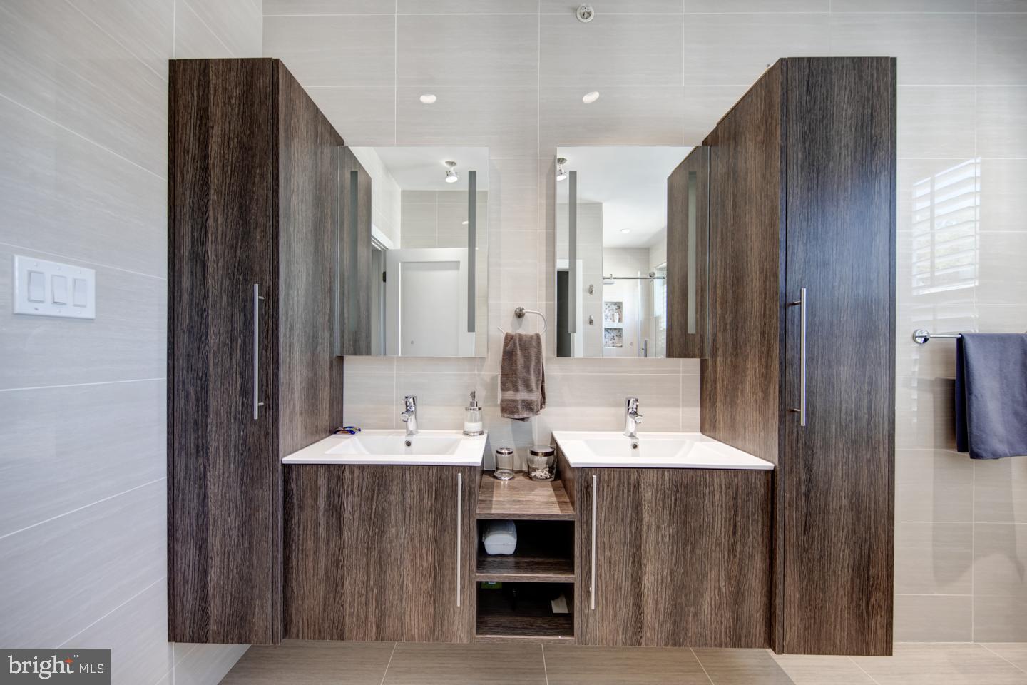 MANAYUNK - Residential