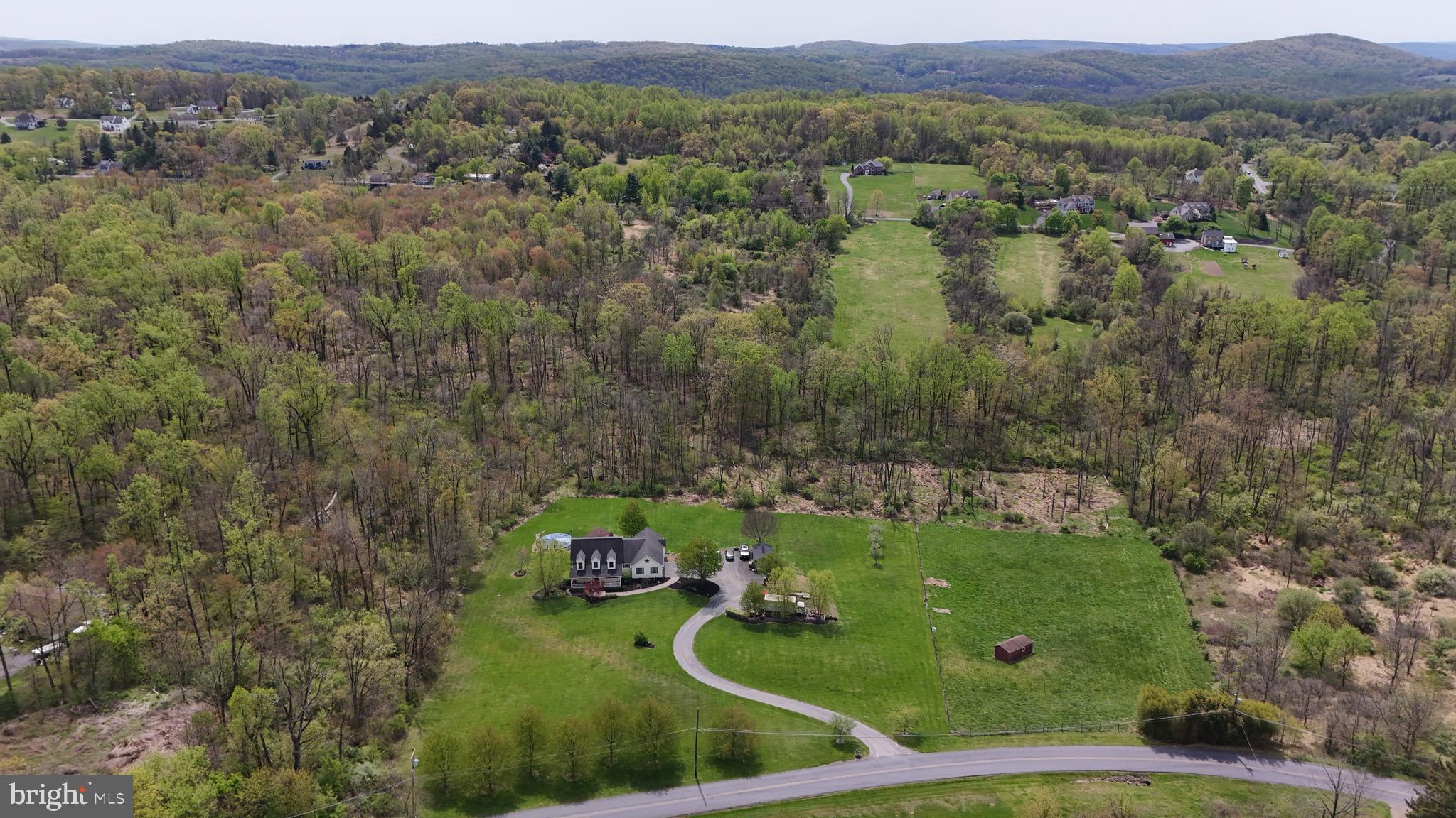 COUNTRY VIEW ESTS - Residential