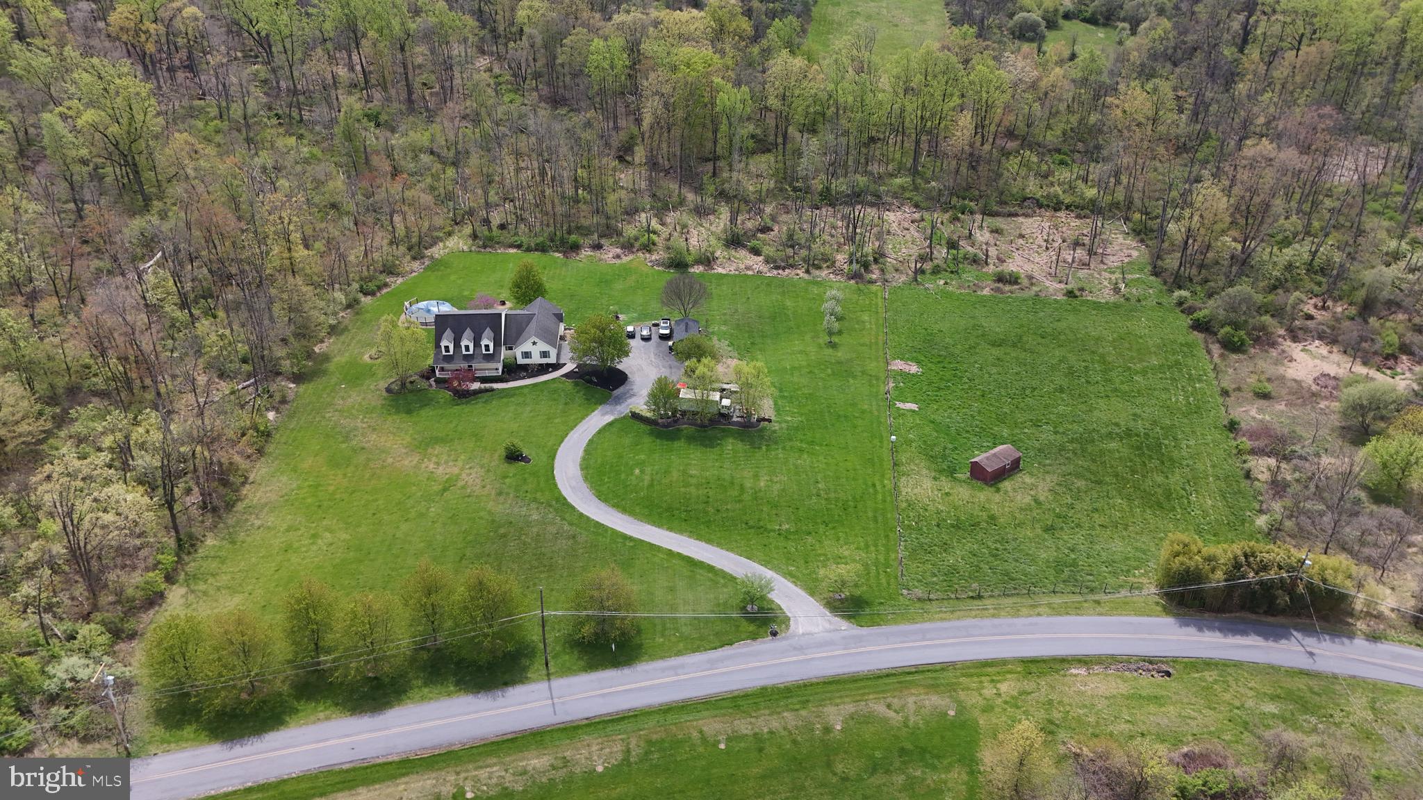 COUNTRY VIEW ESTS - Residential