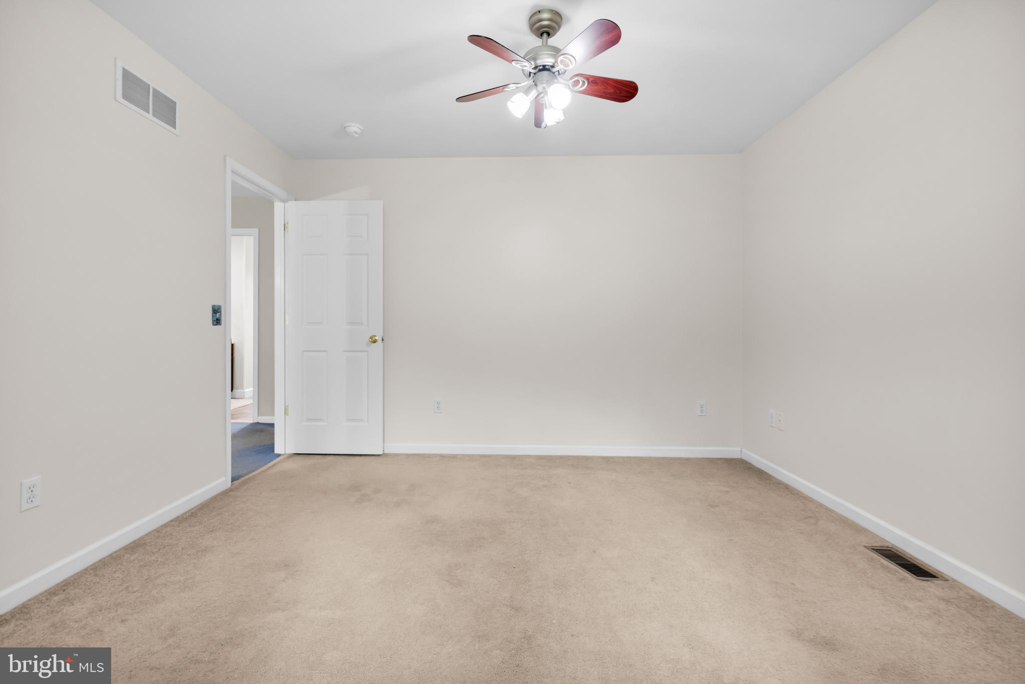 COUNTRY VIEW ESTS - Residential