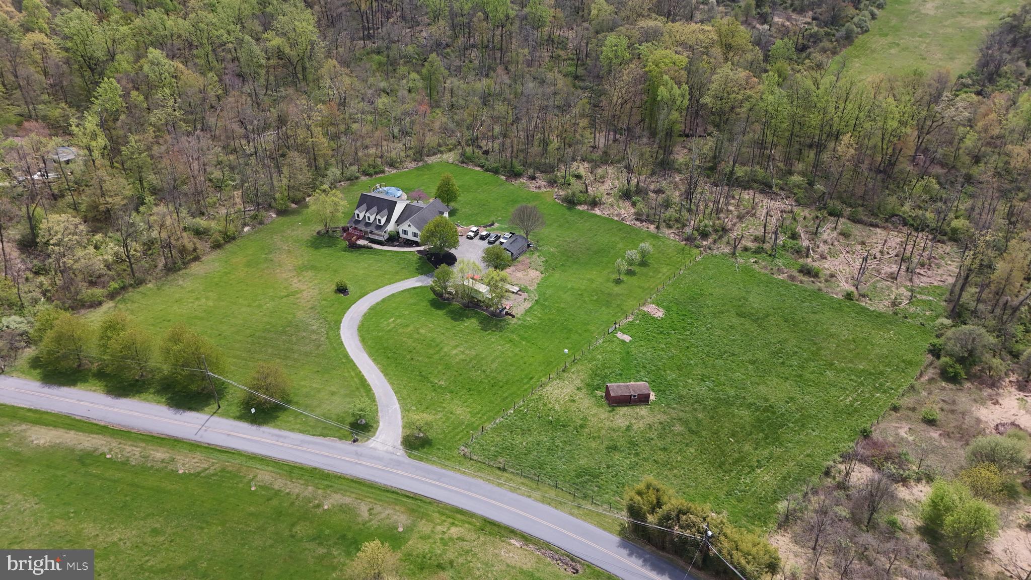 COUNTRY VIEW ESTS - Residential