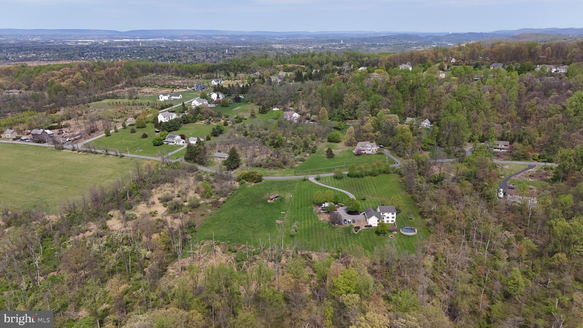 COUNTRY VIEW ESTS - Residential