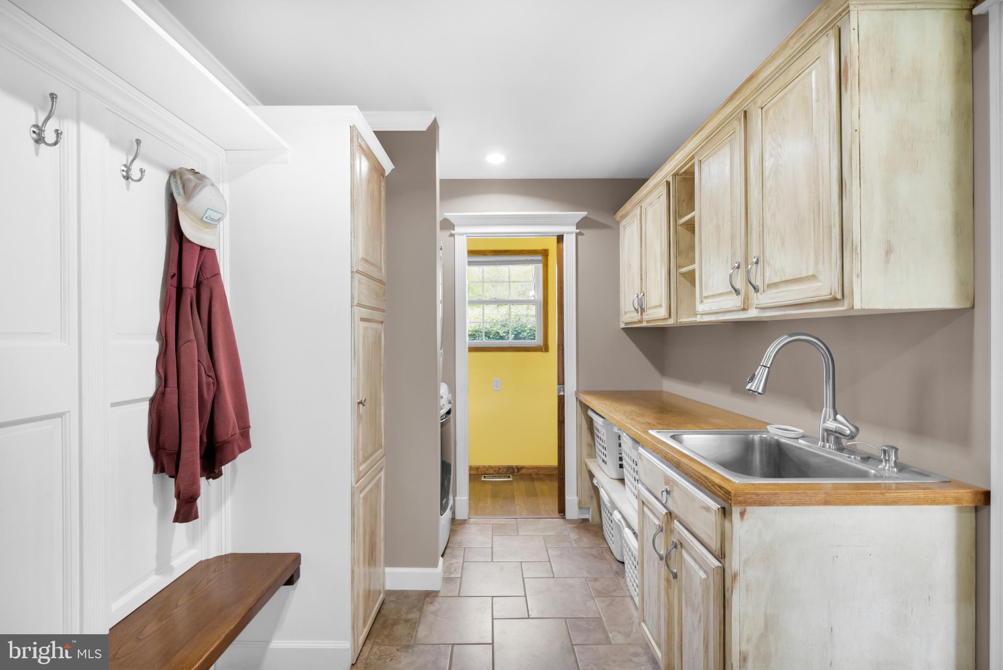 COUNTRY VIEW ESTS - Residential