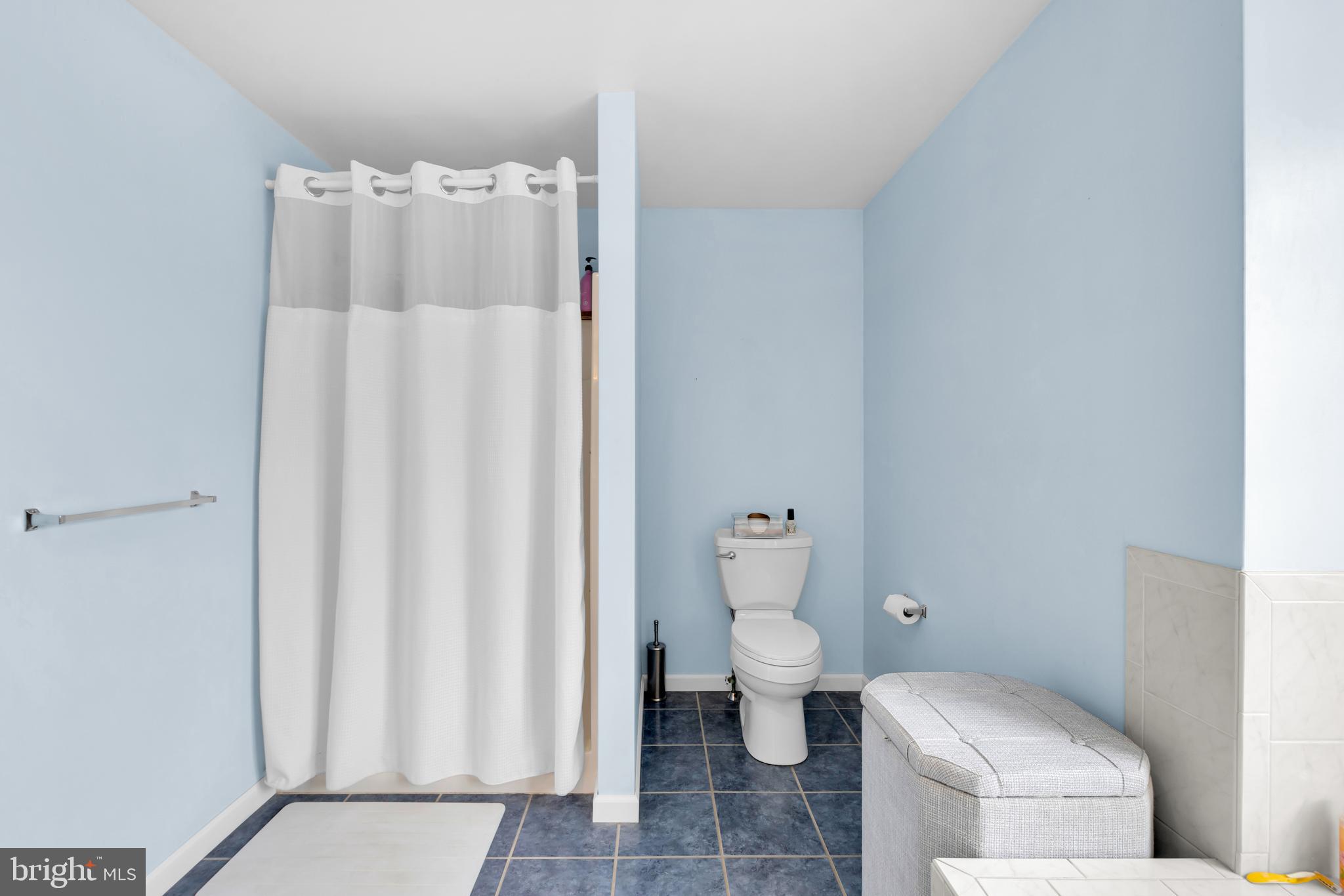 COUNTRY VIEW ESTS - Residential