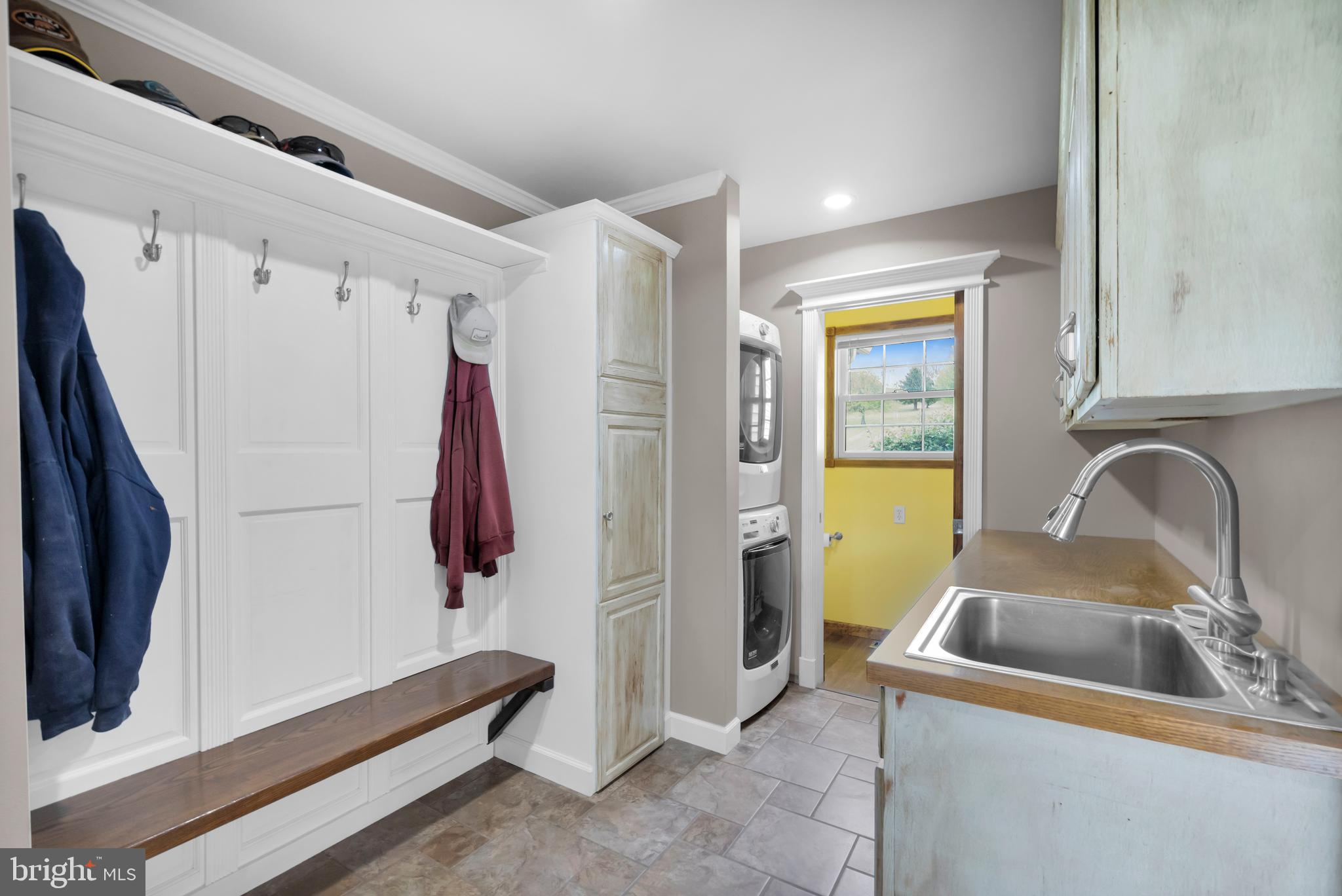 COUNTRY VIEW ESTS - Residential