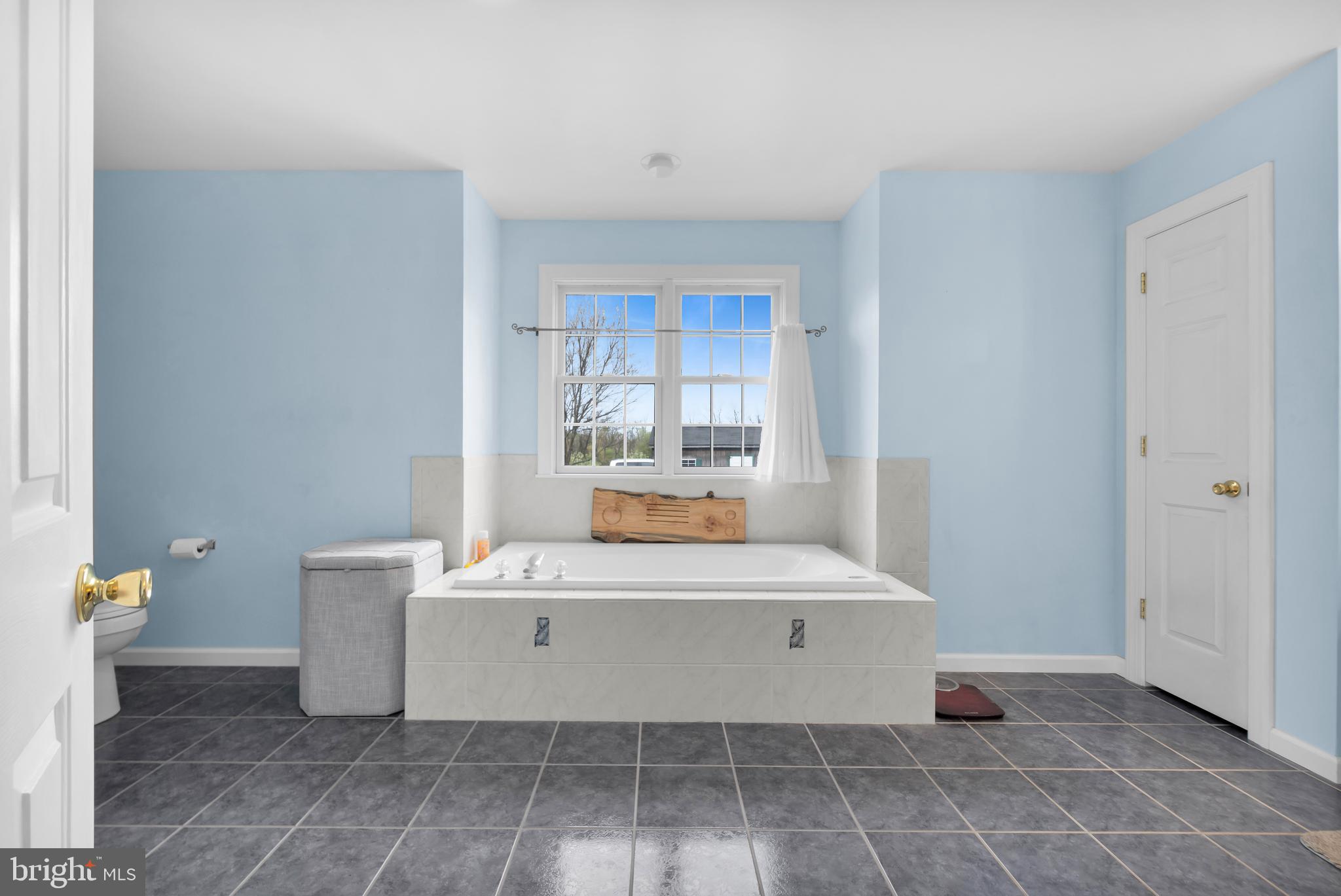 COUNTRY VIEW ESTS - Residential
