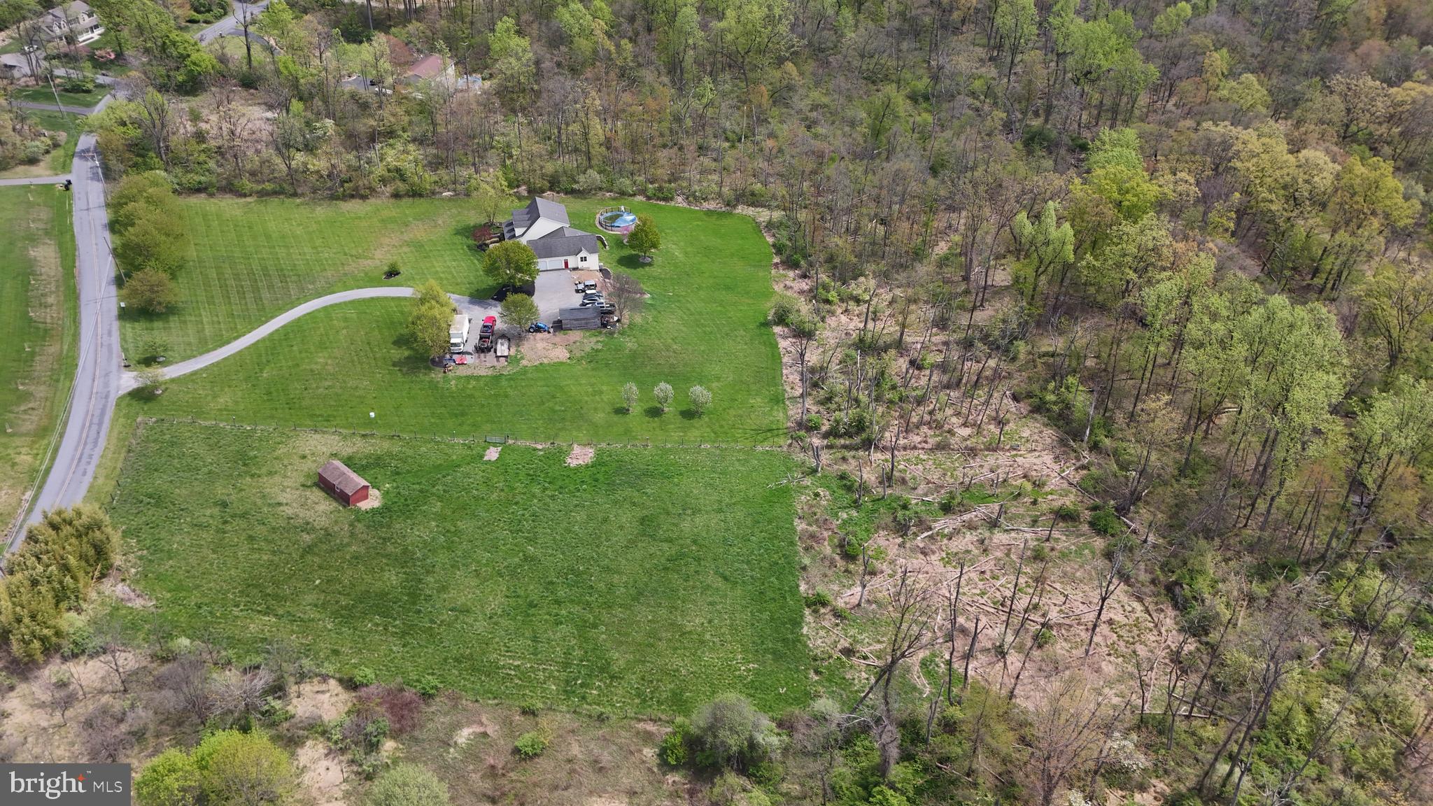 COUNTRY VIEW ESTS - Residential