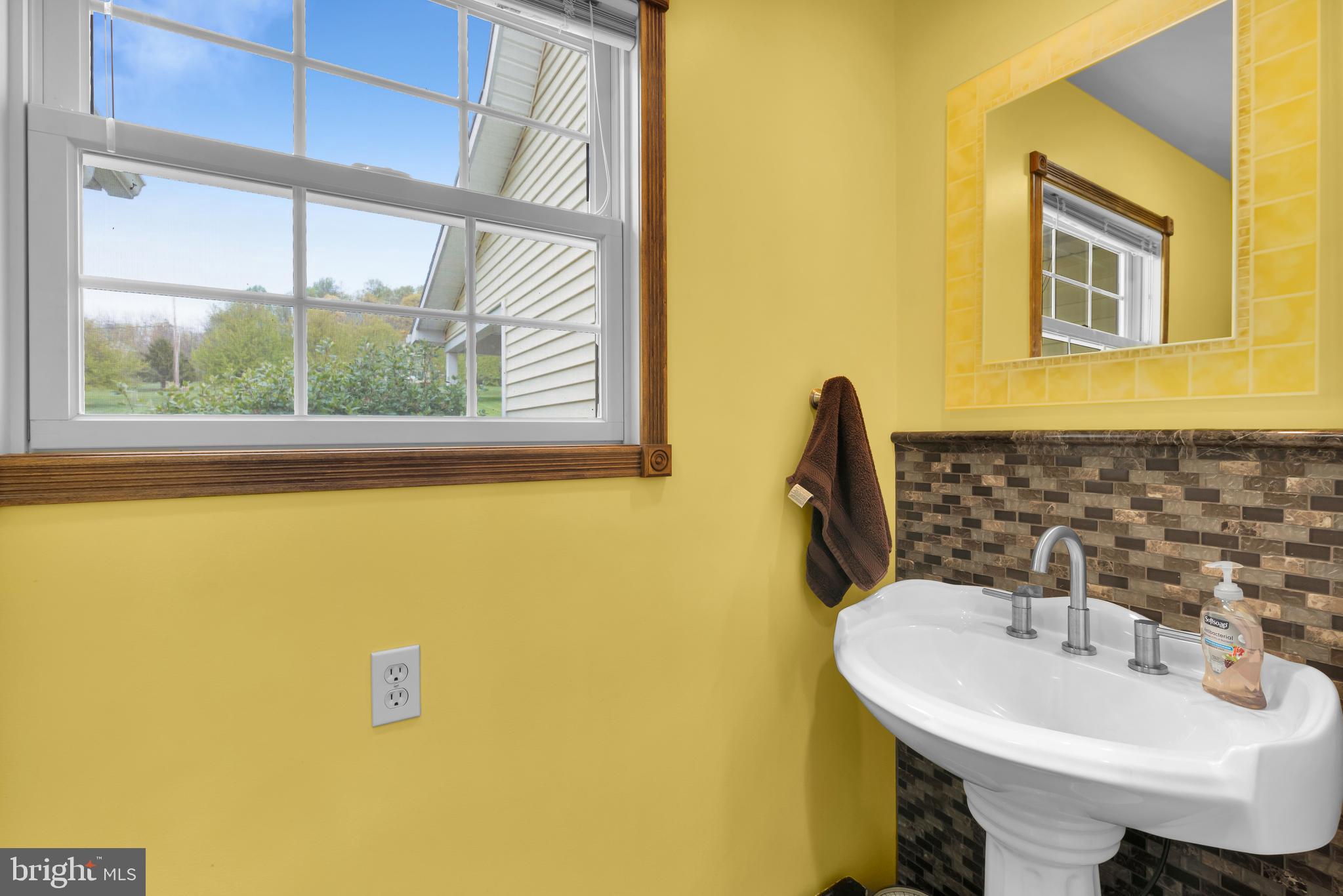 COUNTRY VIEW ESTS - Residential