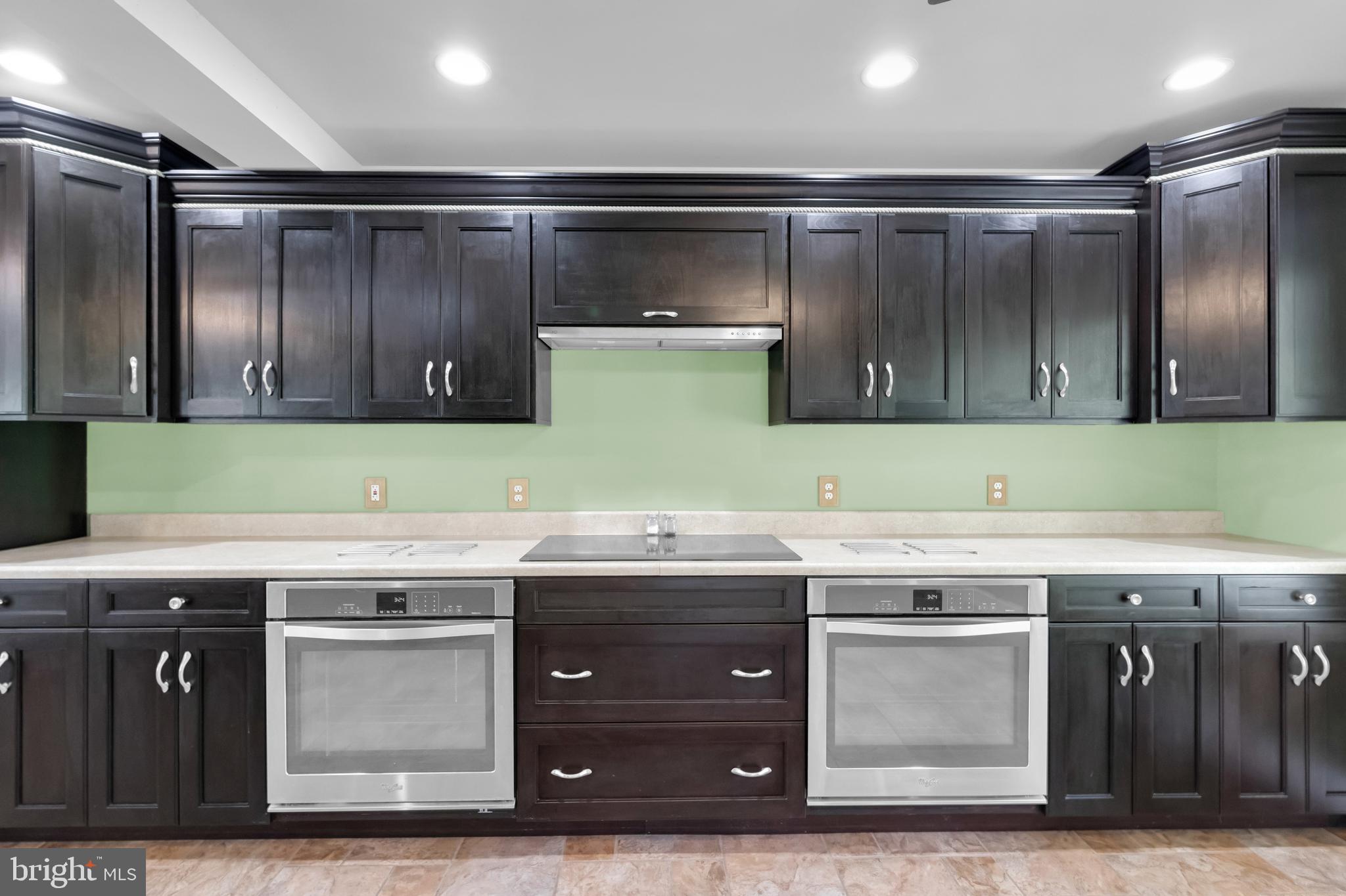 COUNTRY VIEW ESTS - Residential