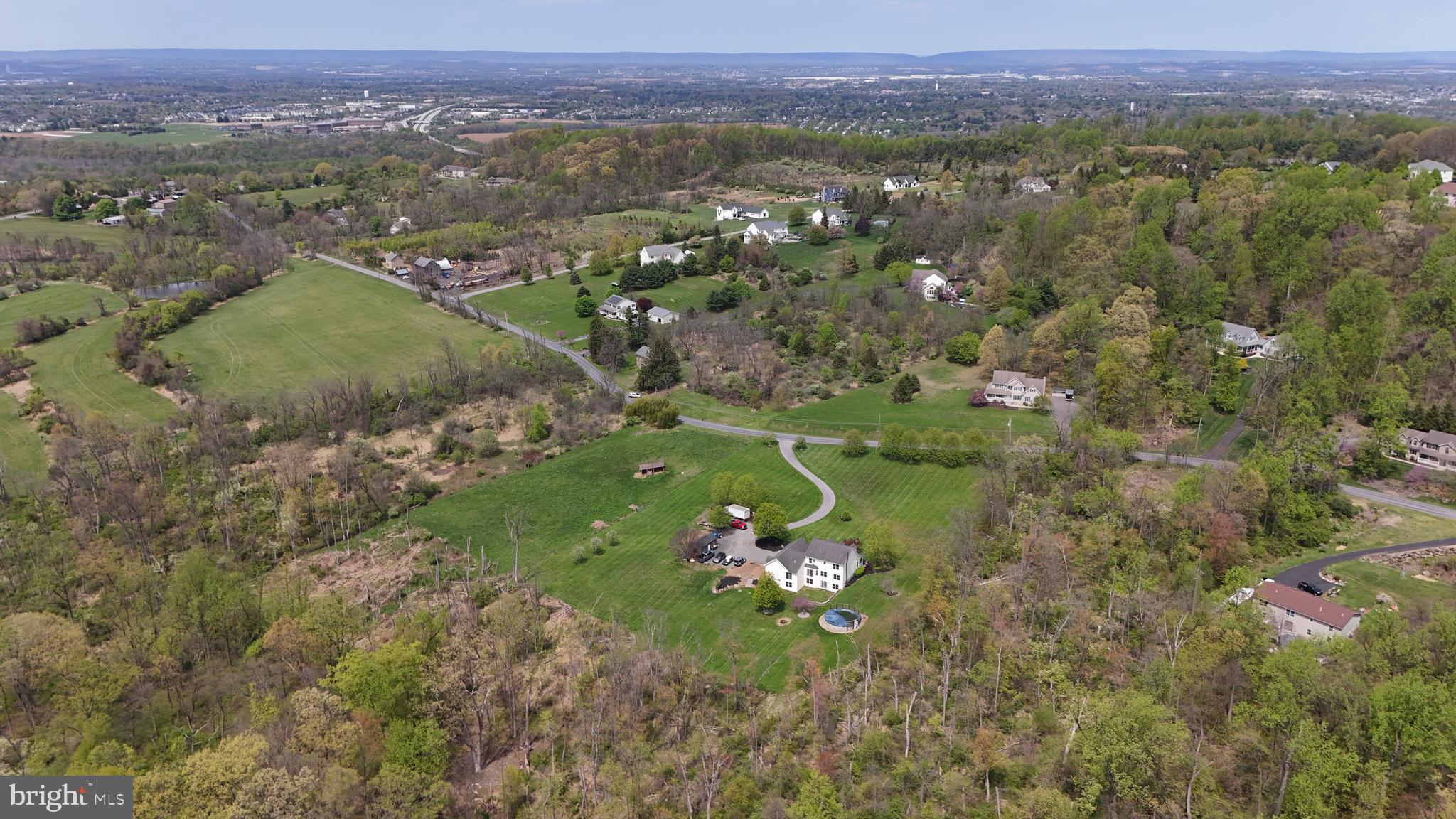 COUNTRY VIEW ESTS - Residential
