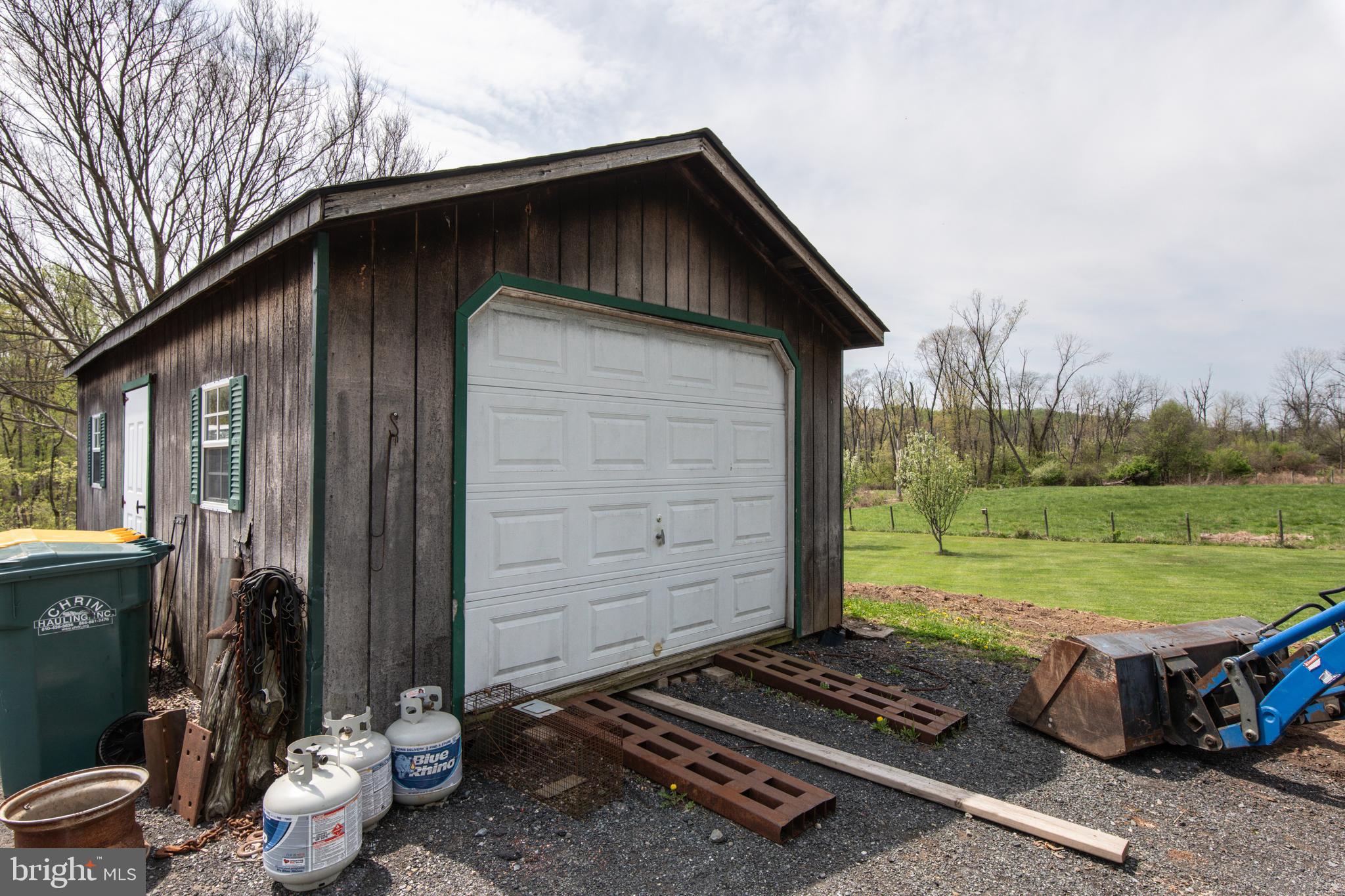 COUNTRY VIEW ESTS - Residential