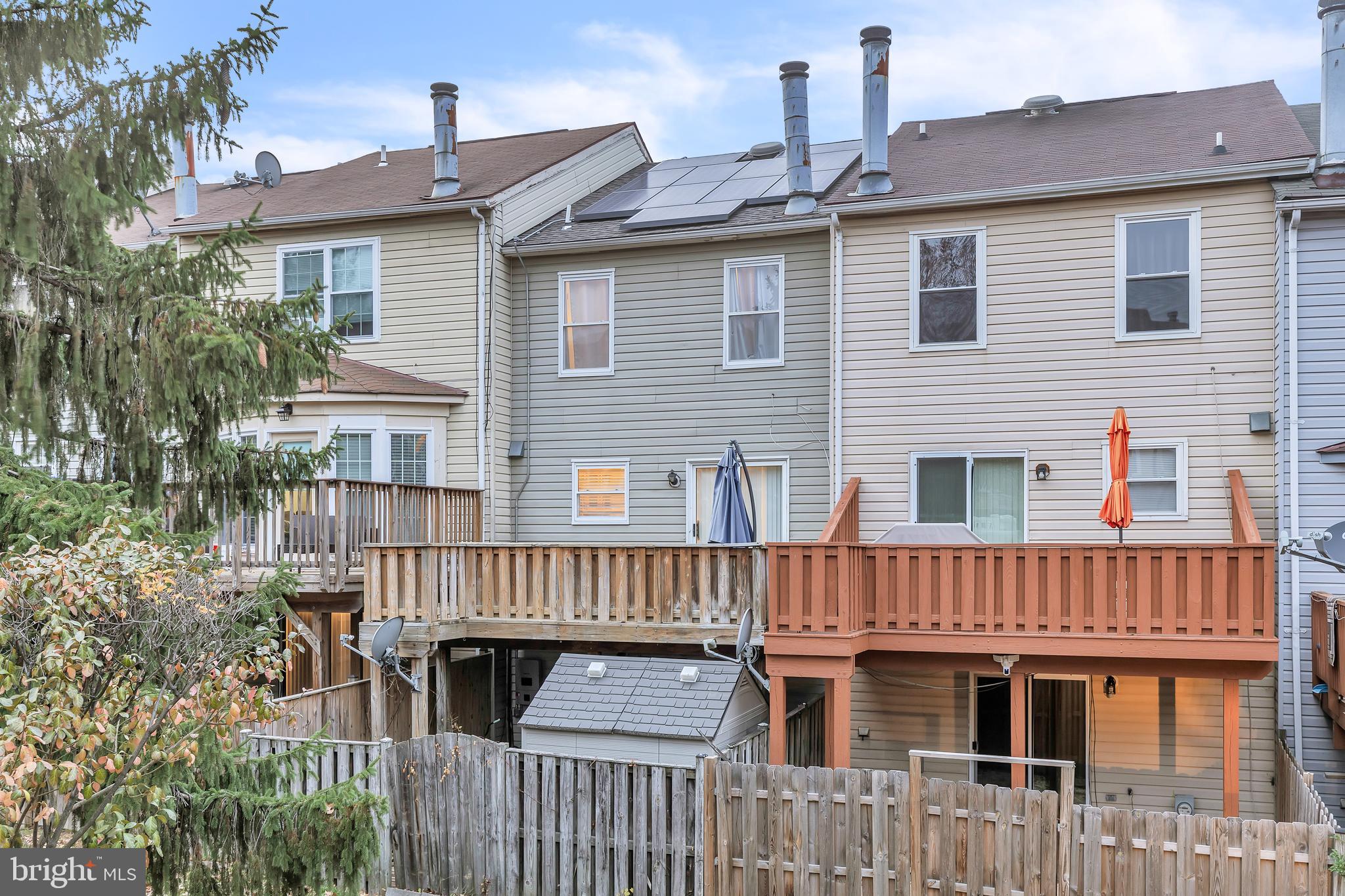 LAUREL LAKES PLAT 2 - Residential