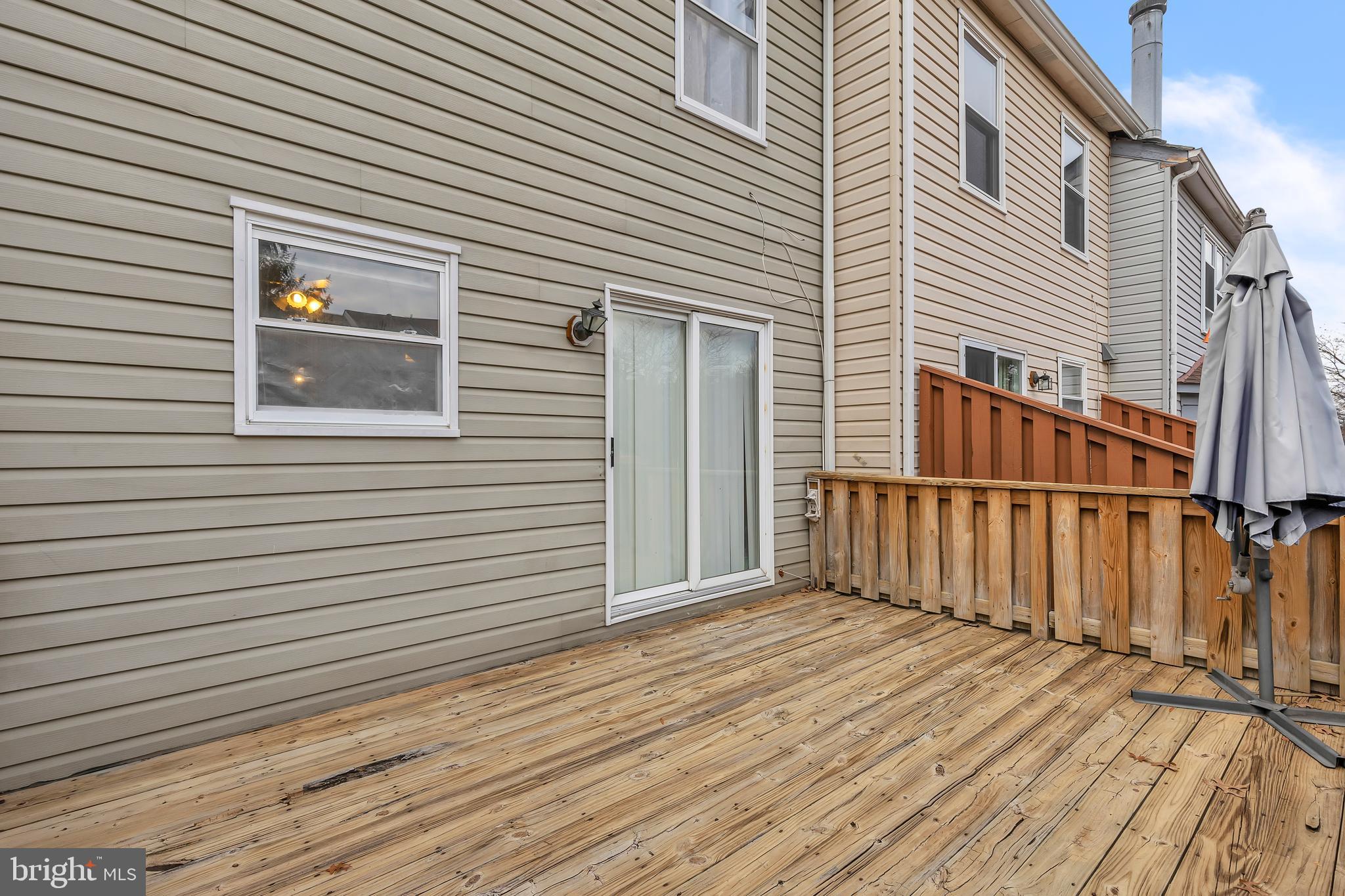 LAUREL LAKES PLAT 2 - Residential