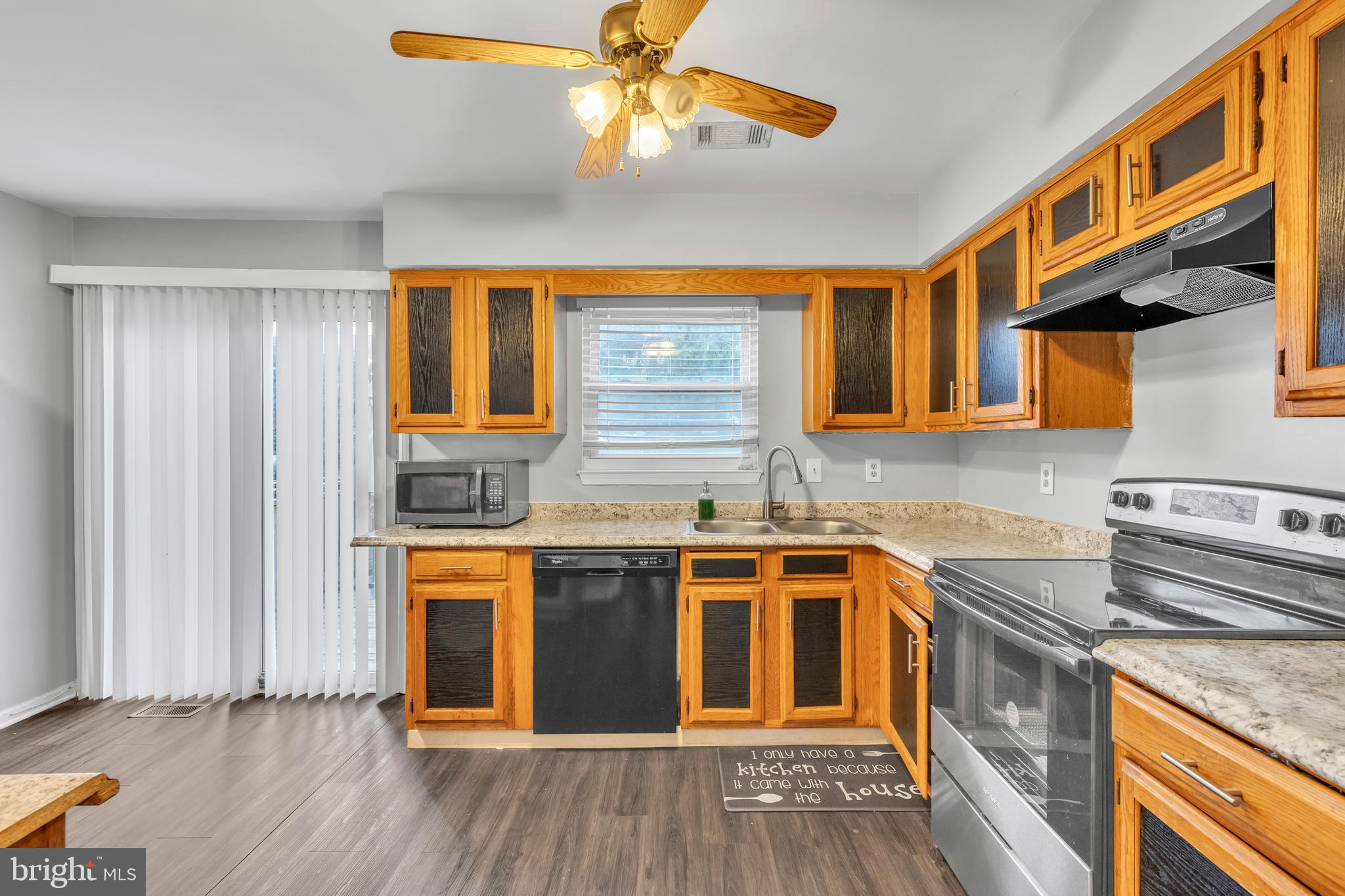 LAUREL LAKES PLAT 2 - Residential