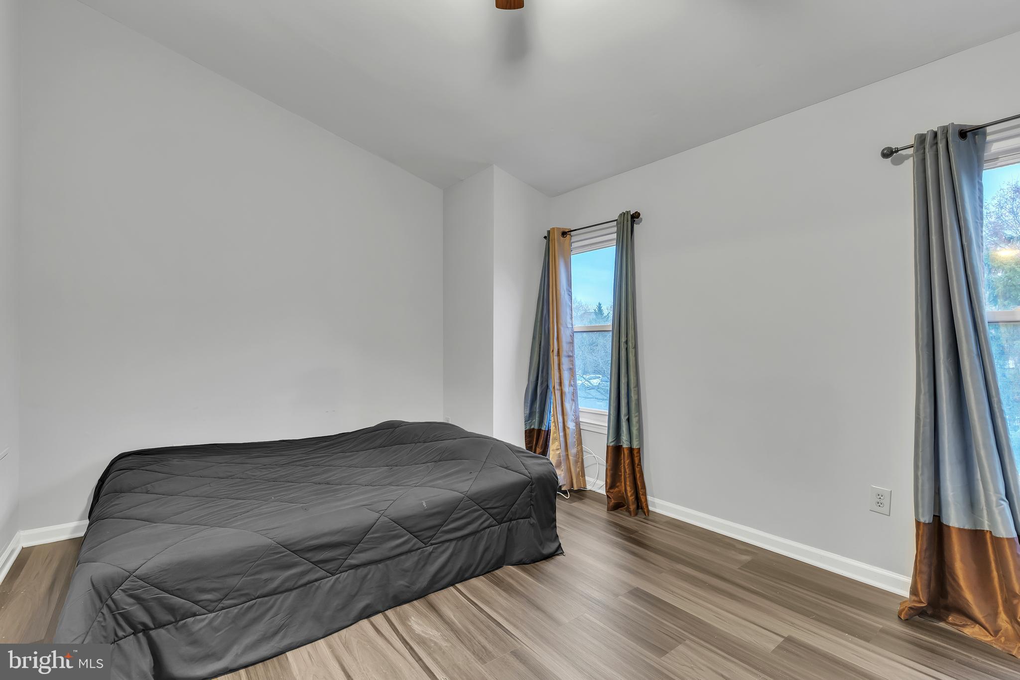 LAUREL LAKES PLAT 2 - Residential