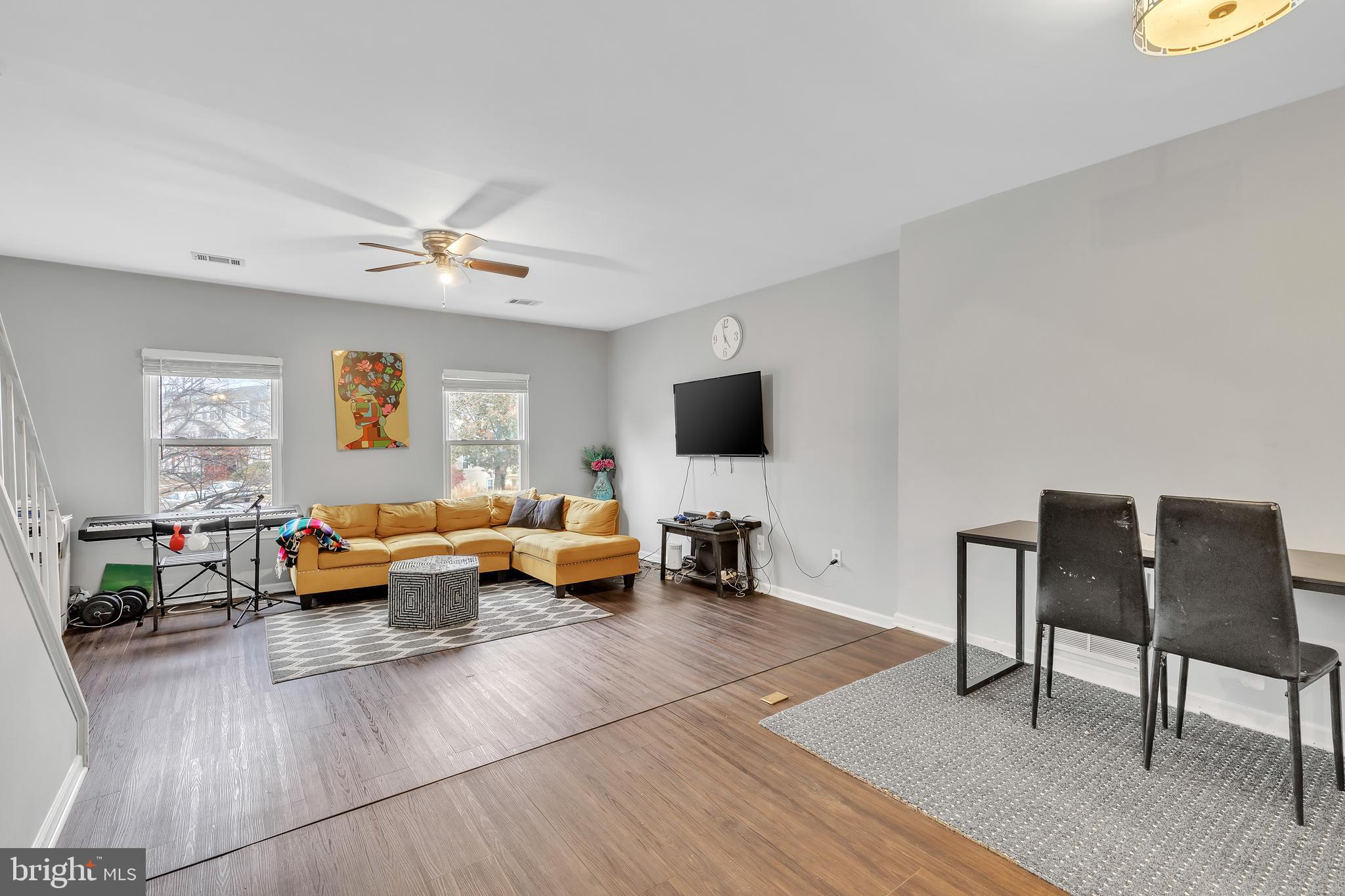 LAUREL LAKES PLAT 2 - Residential