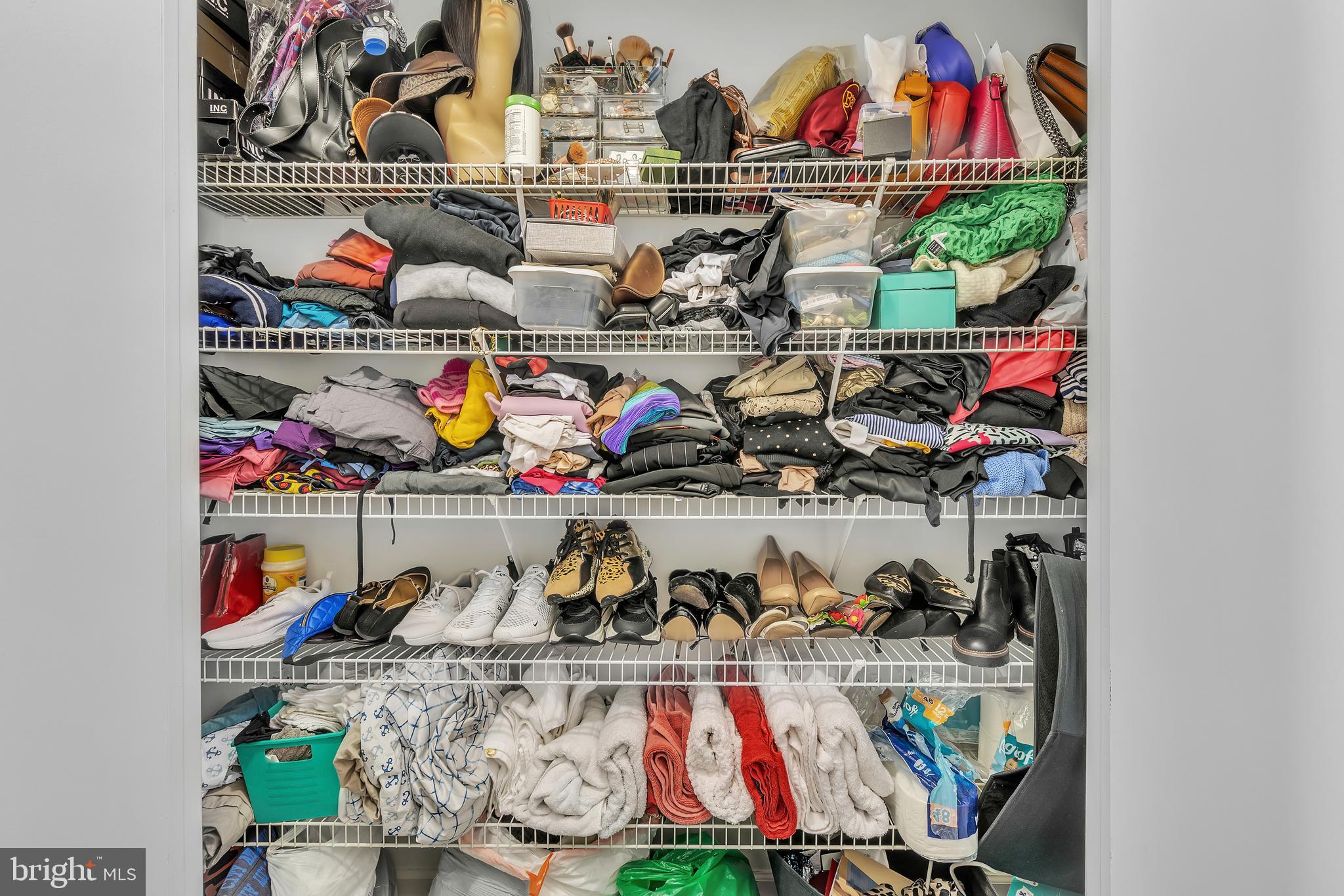 LAUREL LAKES PLAT 2 - Residential