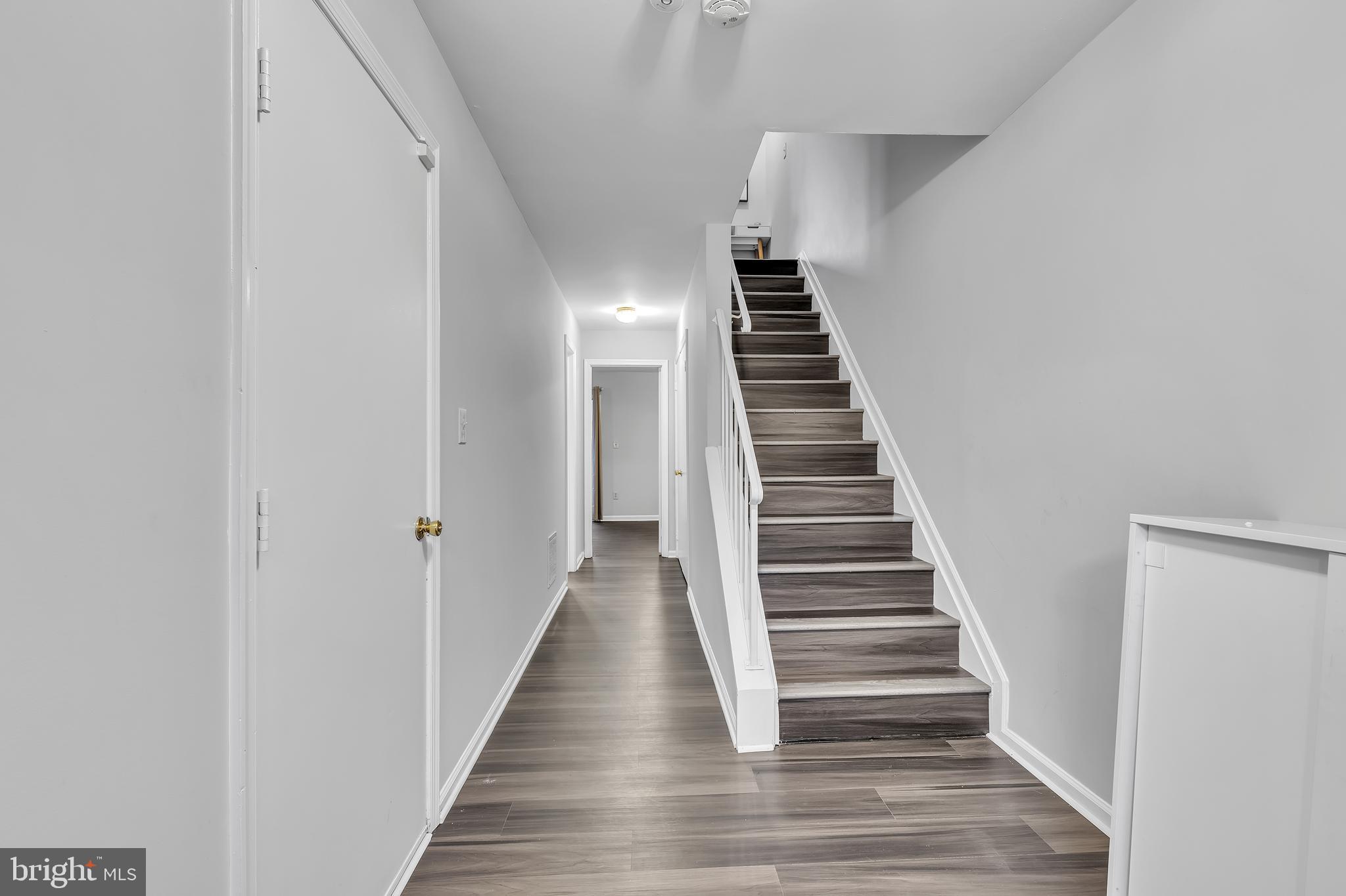 LAUREL LAKES PLAT 2 - Residential