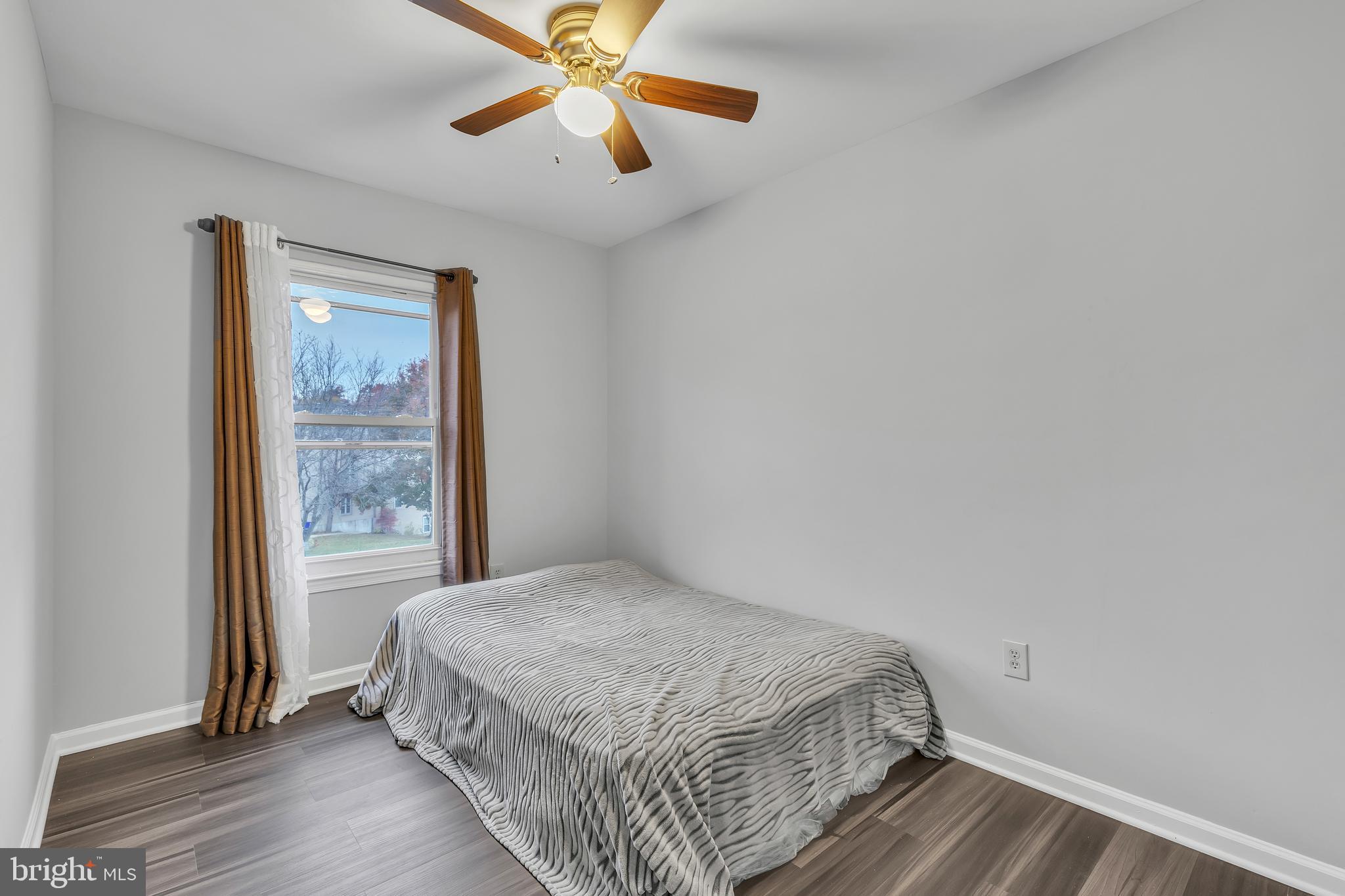 LAUREL LAKES PLAT 2 - Residential