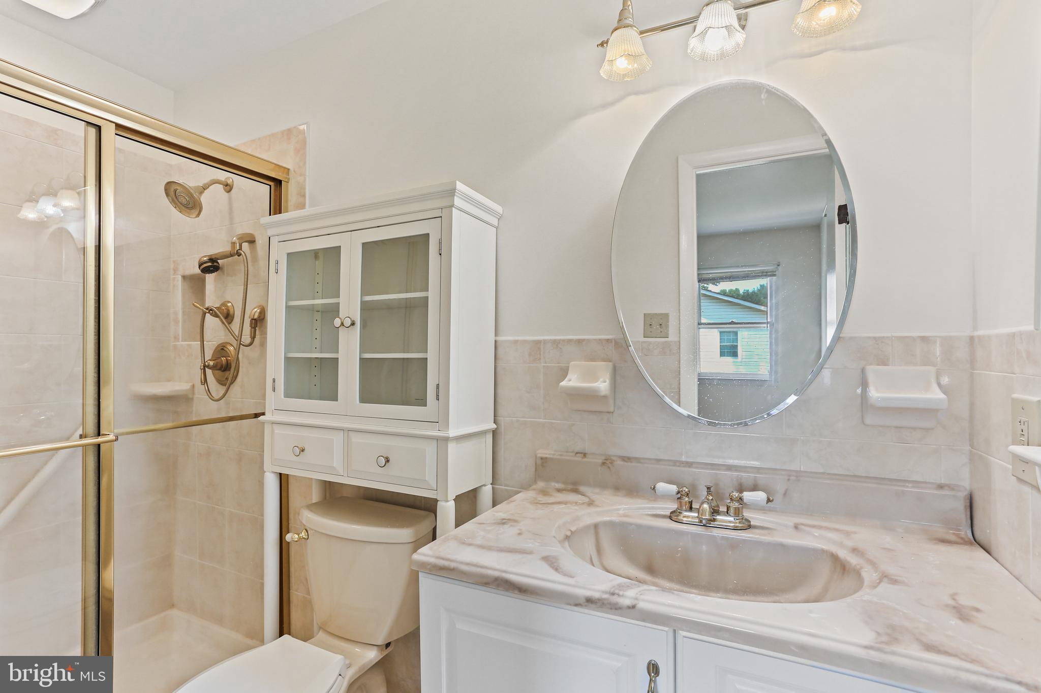 HAMMOND VILLAGE - Residential Lease