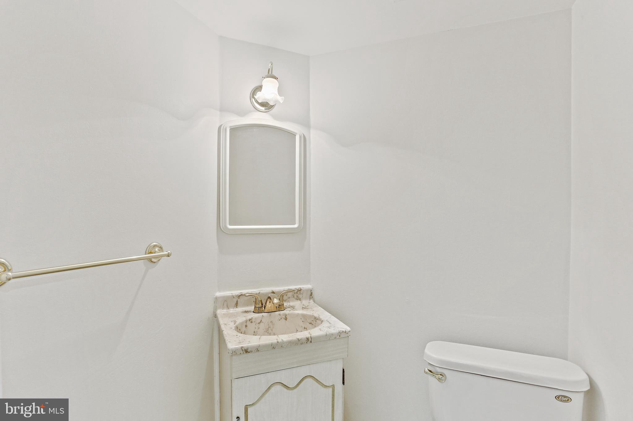 HAMMOND VILLAGE - Residential Lease