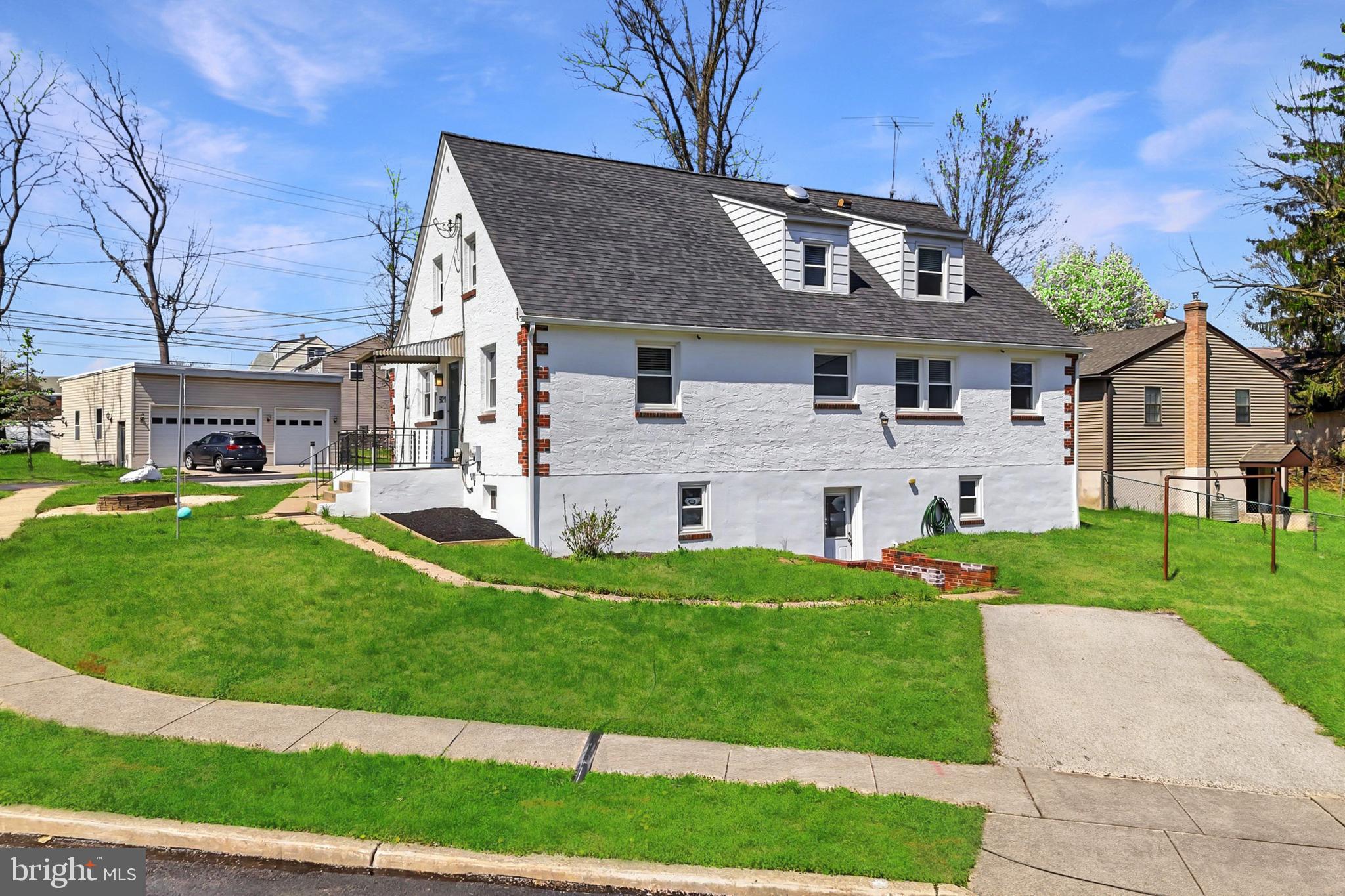 MILMONT PARK - Residential