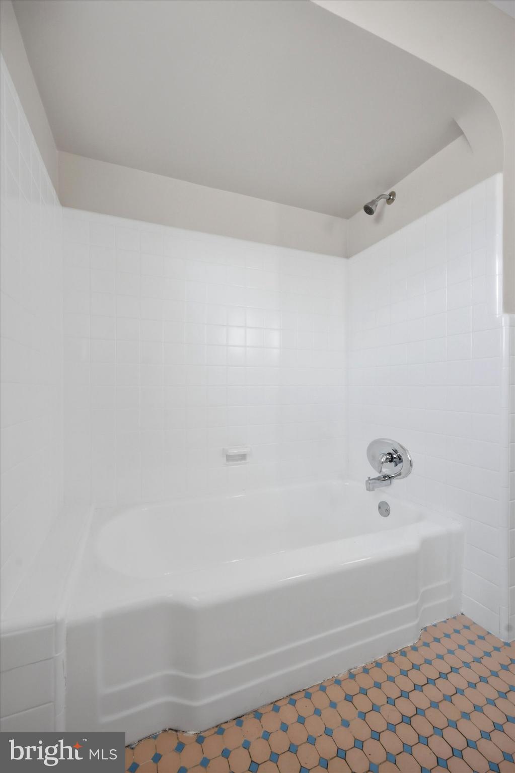 MILMONT PARK - Residential