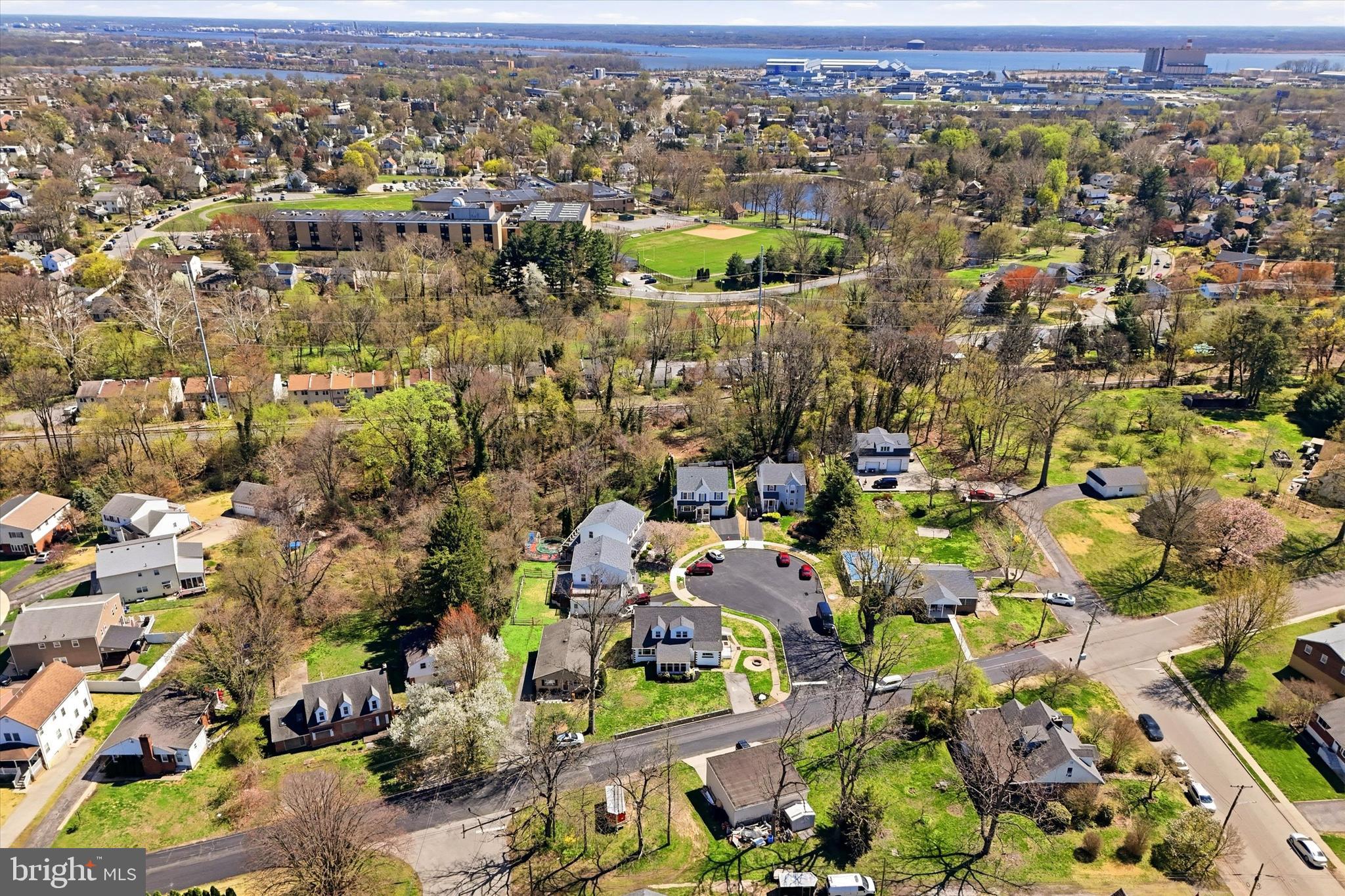 MILMONT PARK - Residential