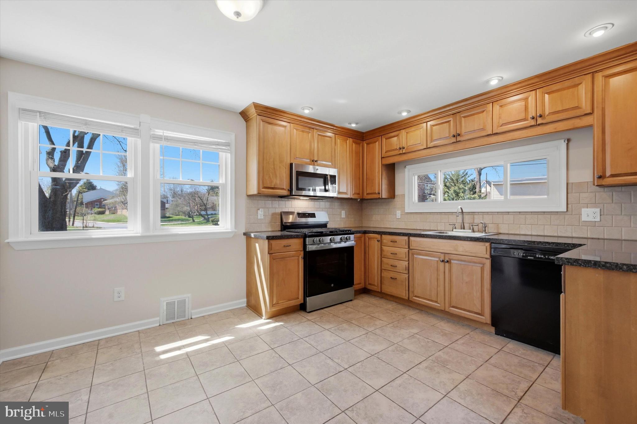 MILMONT PARK - Residential