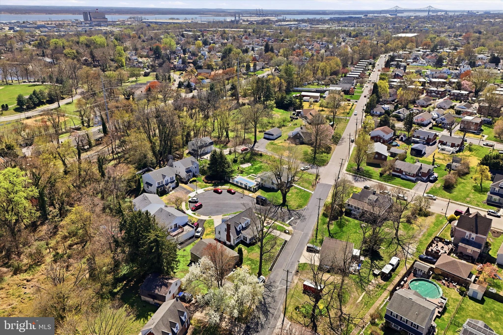 MILMONT PARK - Residential