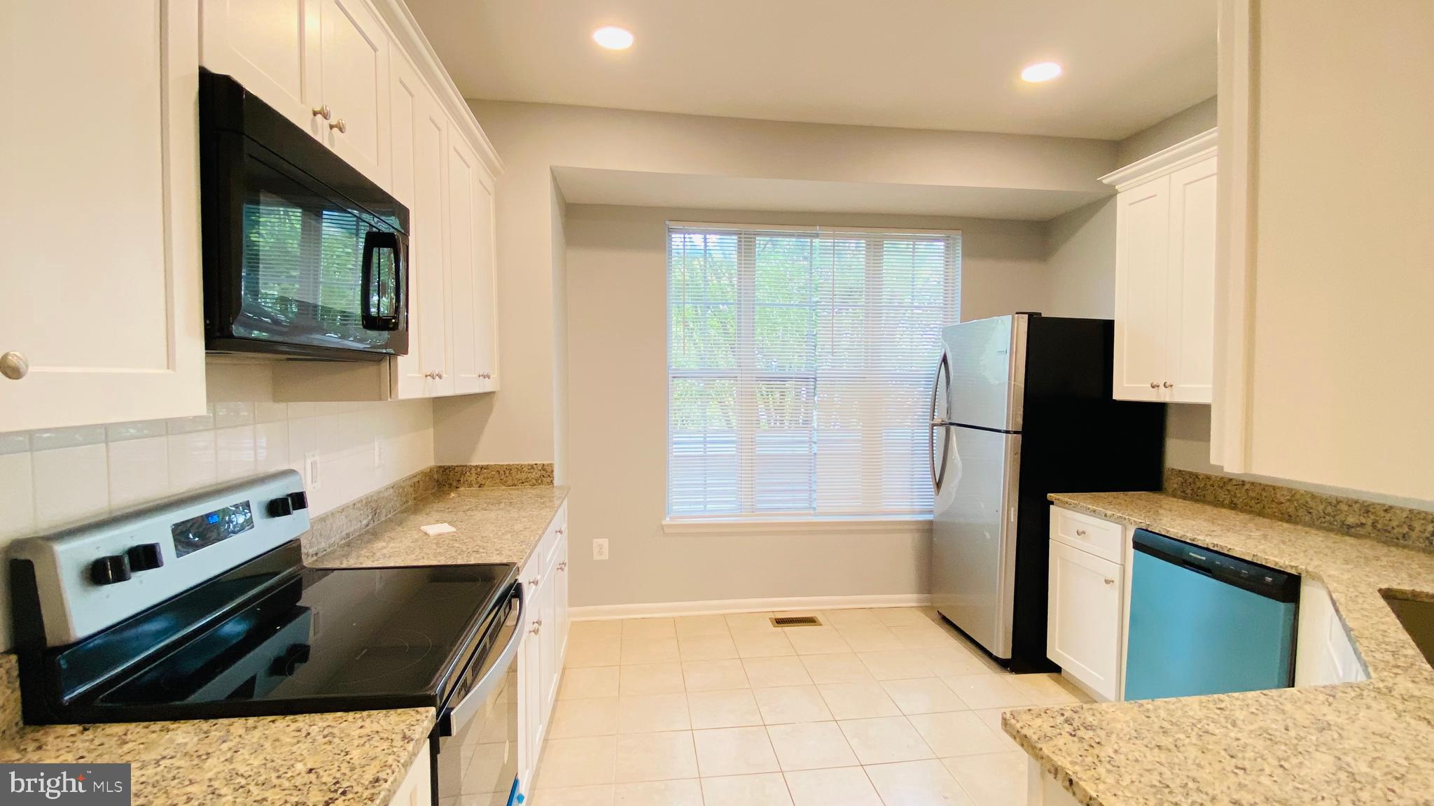 ODEND HAL - Residential Lease