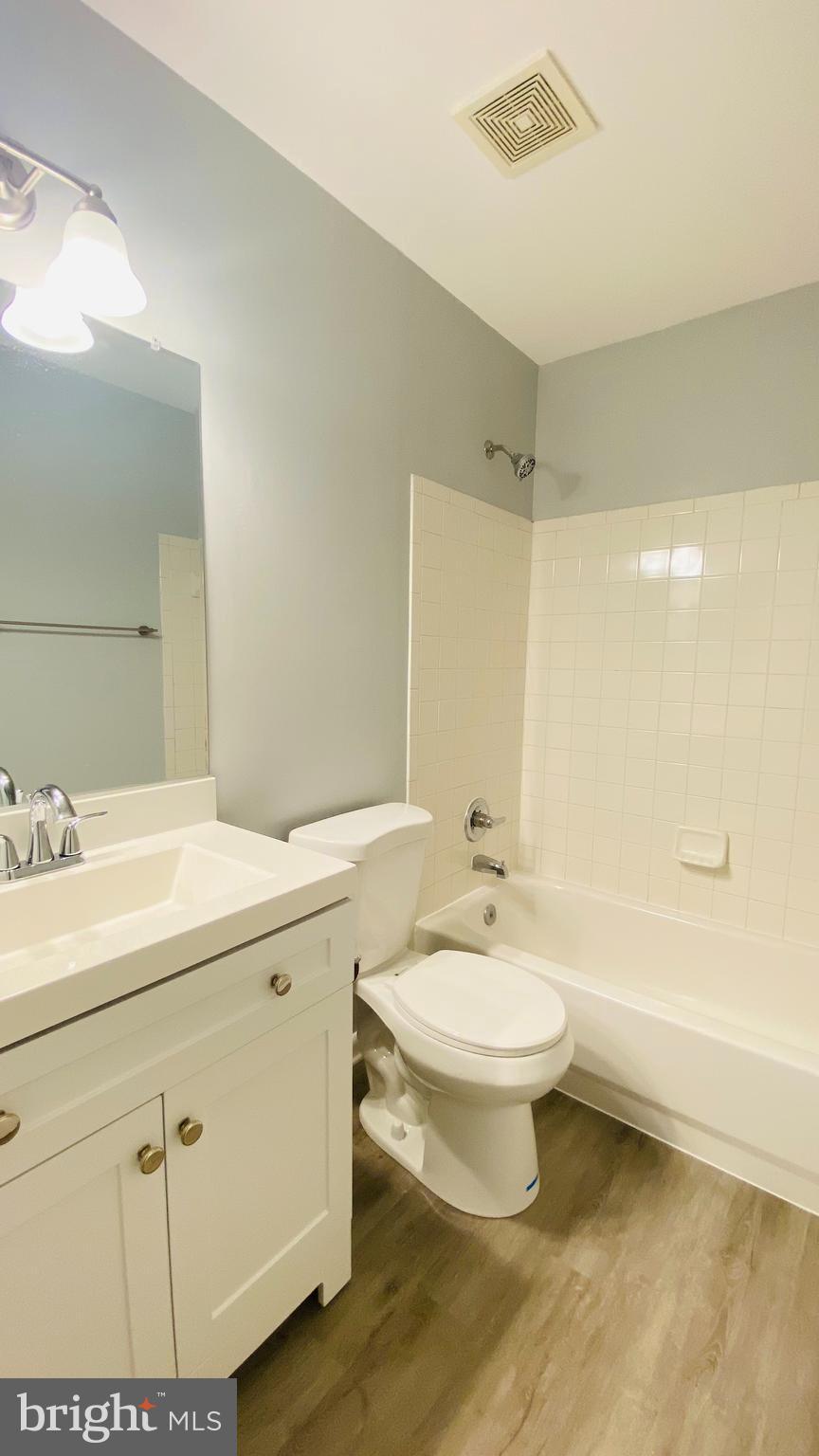 ODEND HAL - Residential Lease