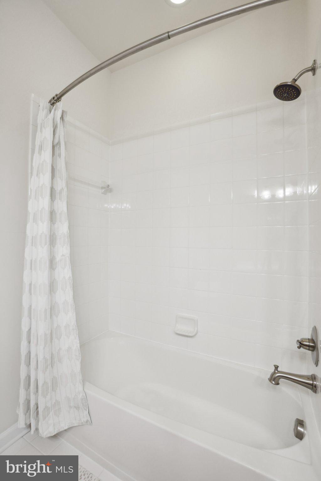 GREENBELT STATION - Residential